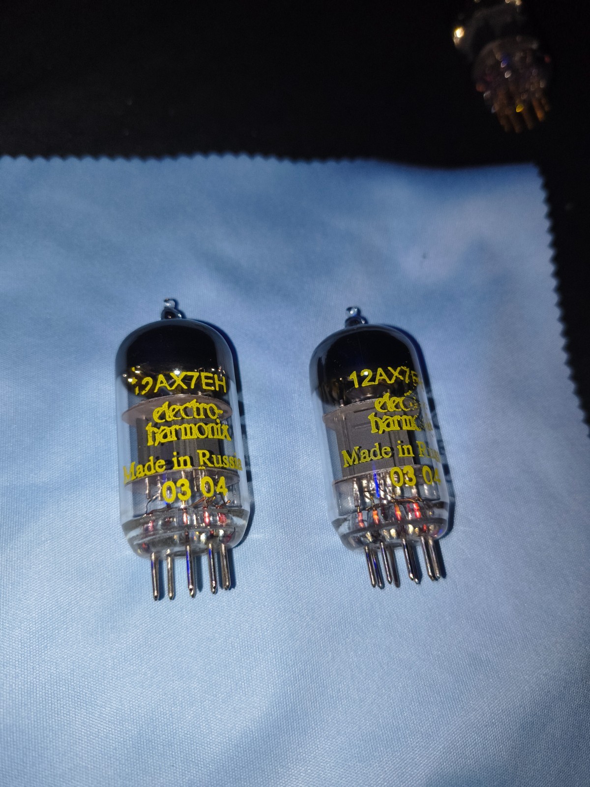 2 Electro Harmonix 12AX7EH Vacuum Tubes 12AX7 ECC83 tube emx emx1 esx1 esx