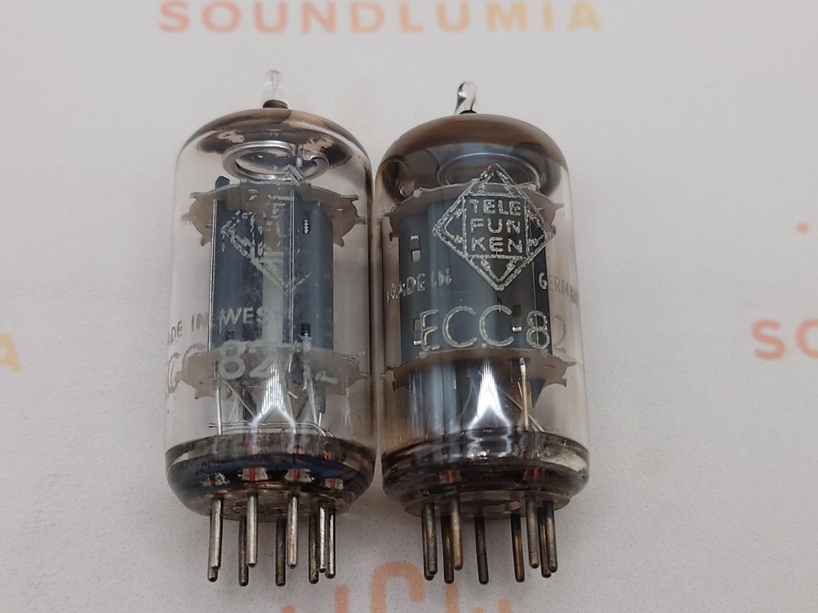 Telefunken ECC82 12AU7 Smooth Plates Matched Pair ◇ Bottom – Berlin ’60/61 – NOS