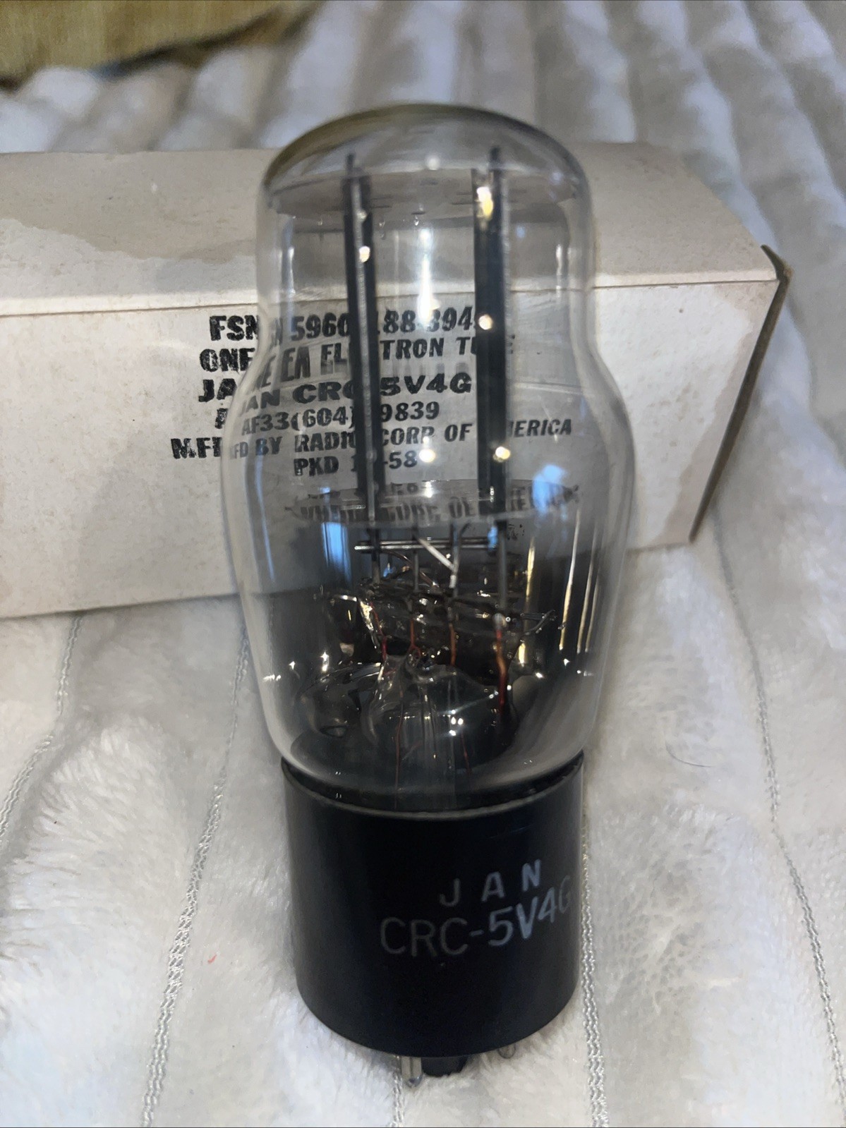JAN CRC 5V4G RCA rectifier tube black plates Date 11-58