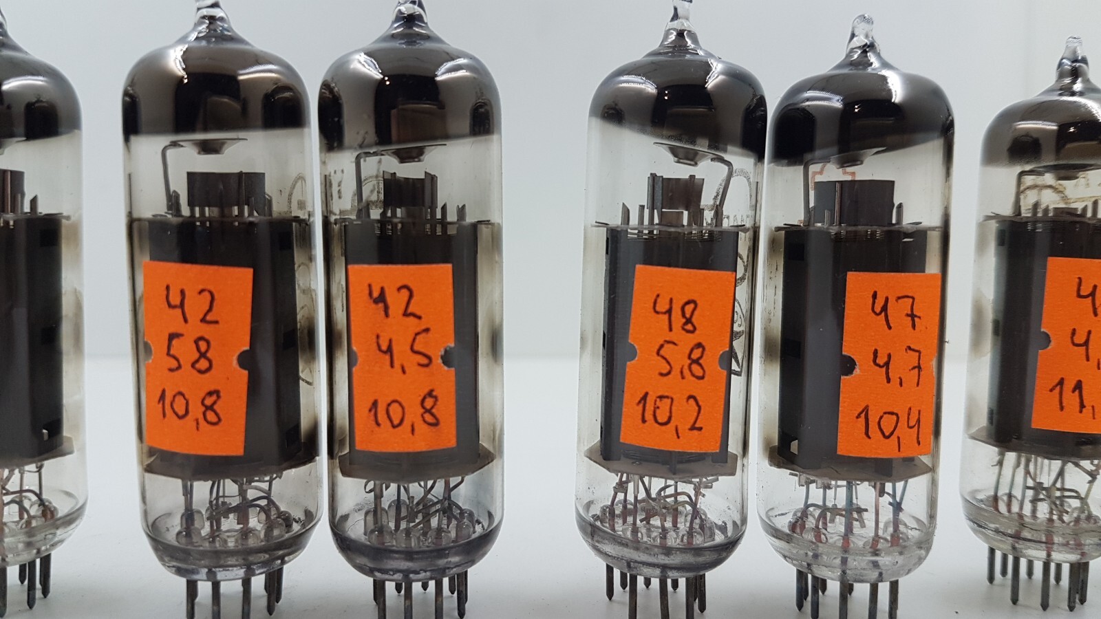 Matched pair 6P14P / EL84M /6BQ5 – USED TESTED TUBE – Vacuum Pentode tubes