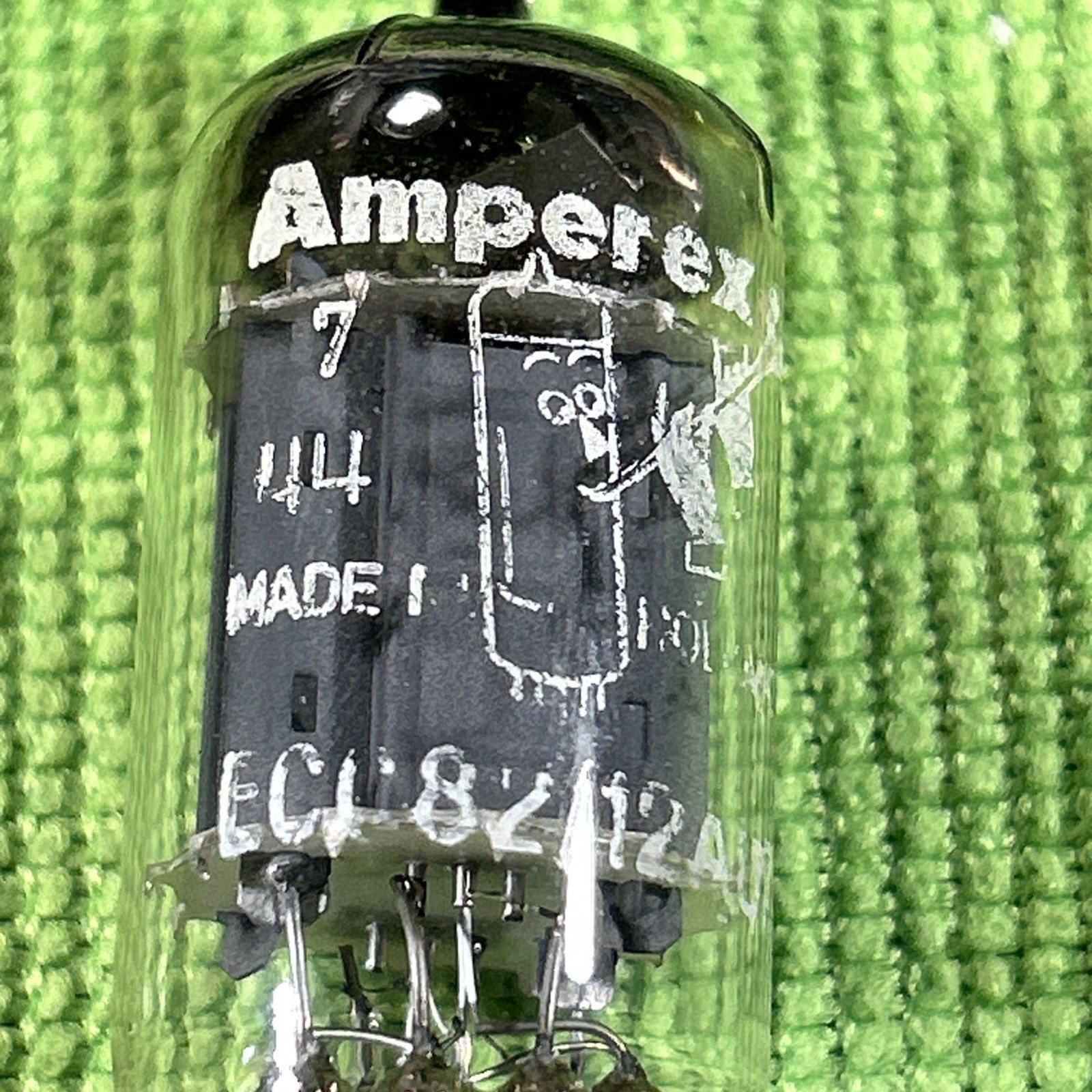 Amperex 12AU7/ECC82 Long Grey Plate Foil D Getter Heerlen Balanced Strong
