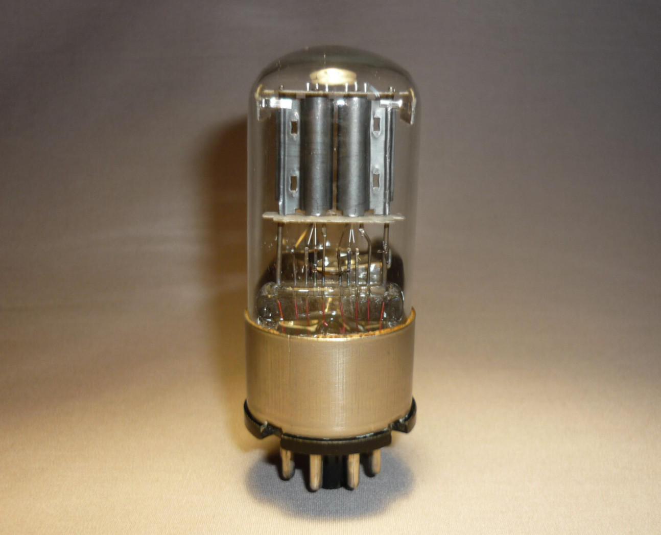 1pc 6N9C / 6N9S / 6Н9С = 6N9P; 6SL7GT ~ 1579 Double triode NEW. METAL BASE. 1957