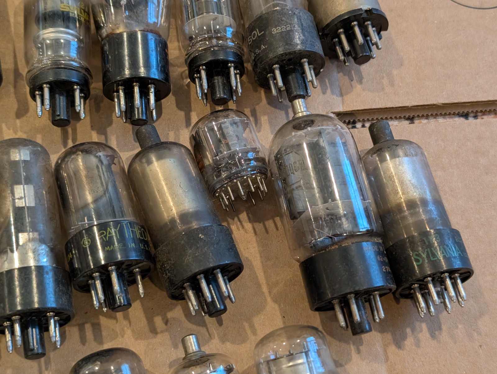 Lot of 50 Vintage Vacuum Tubes Octal Mixed Radio TV Untested Parts Repair 1