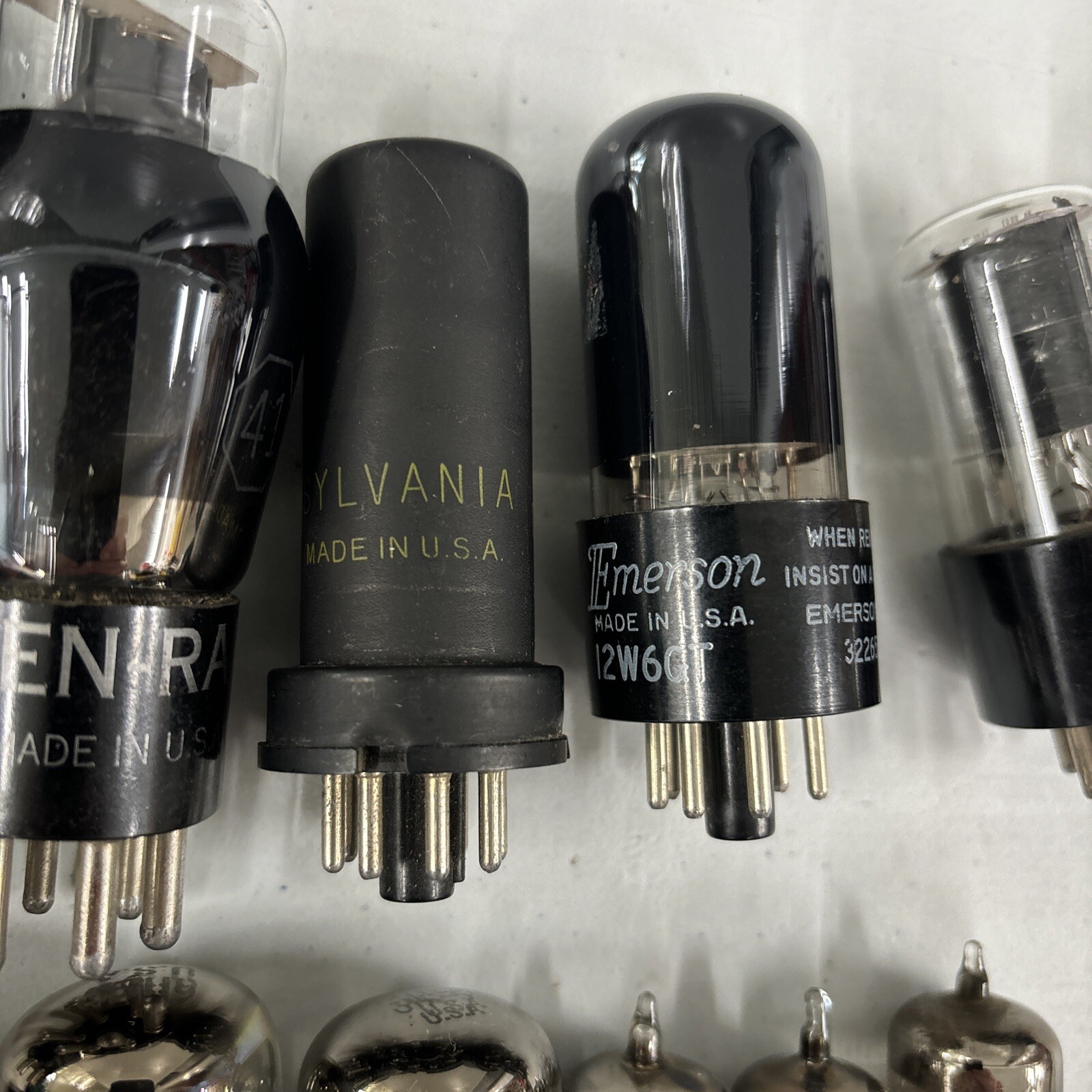 Lot of Vintage RCA, SELECTRON, KEN-RAD, EMERSON, SYLVANIA PICTURE TUBES UNTESTED