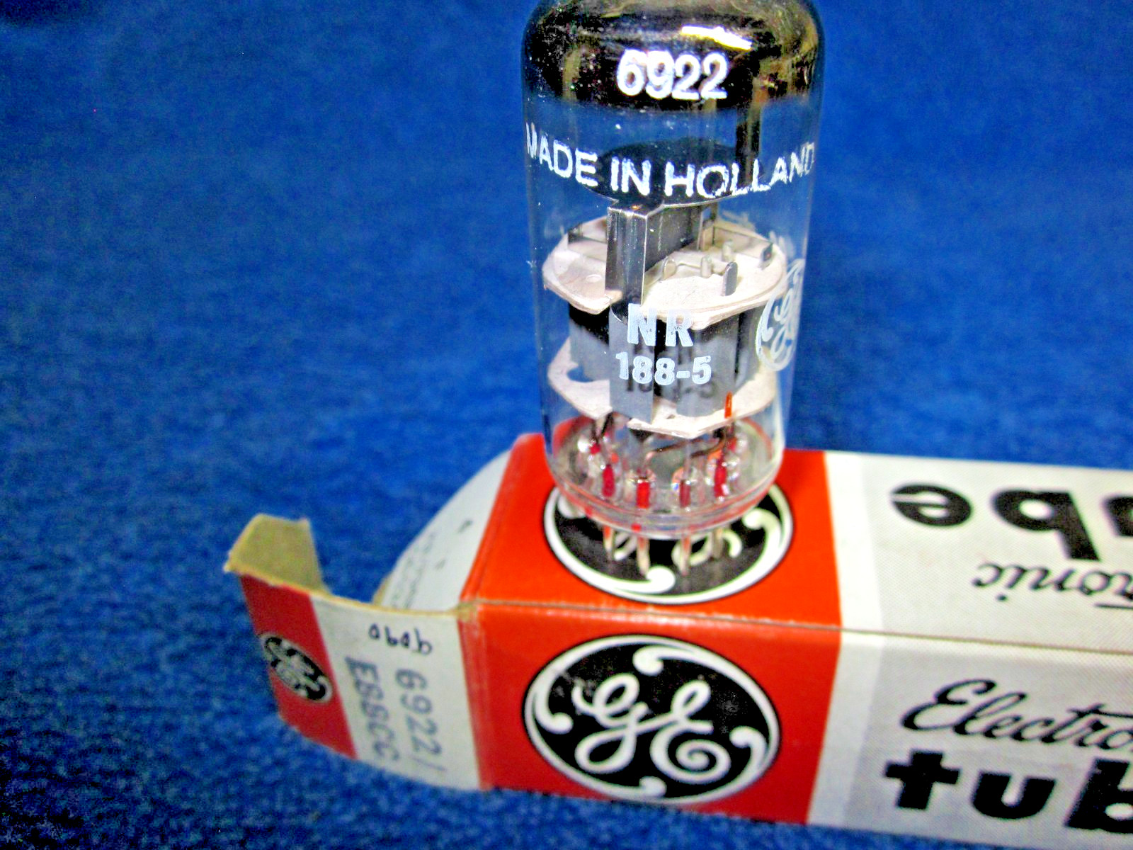 NIB HOLLAND GE 6922 /E88CC Tube BALANCED 6DJ8