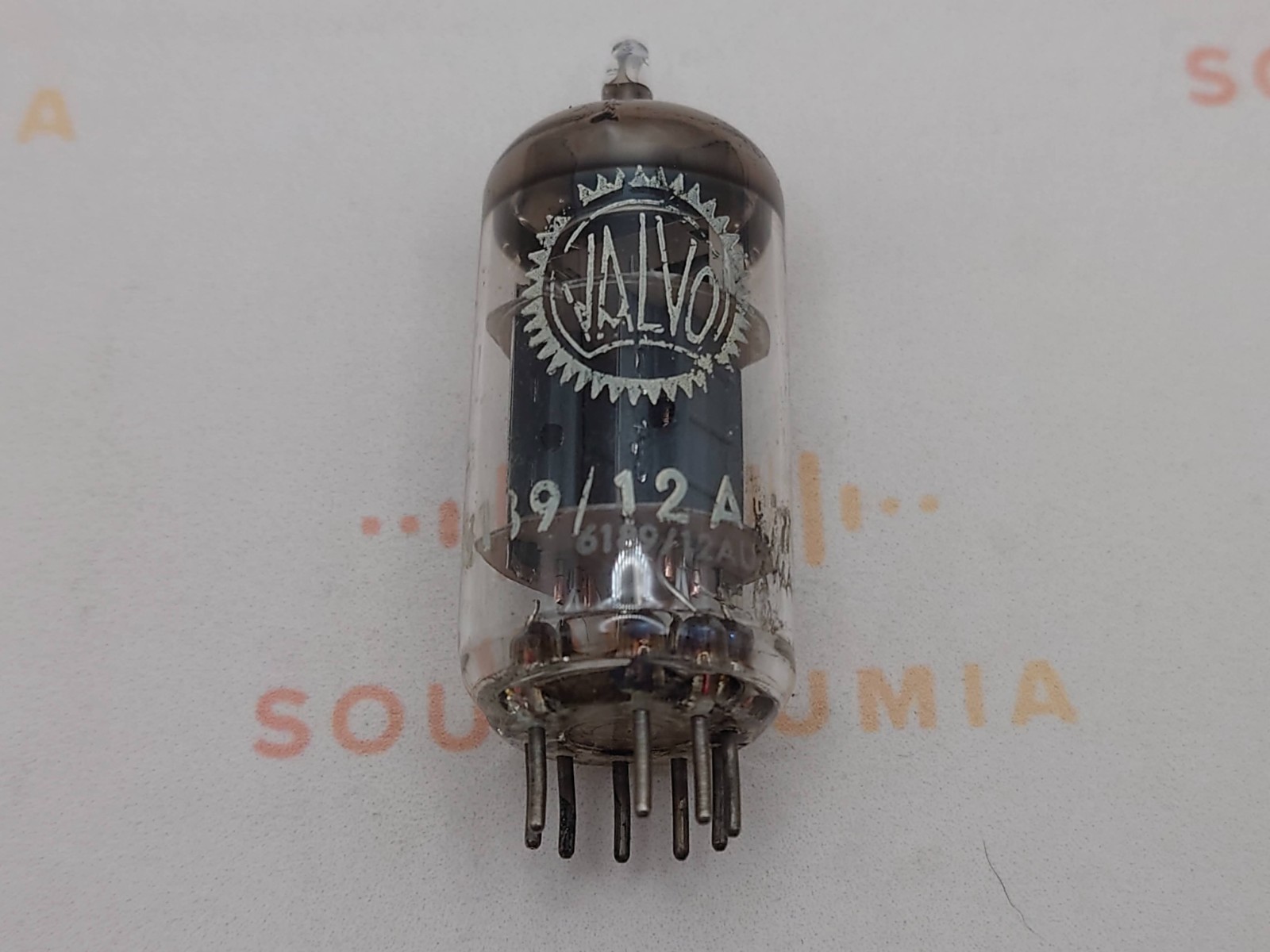 1x La Radiotechnique 6189 12AU7WA O-getter – Valvo Label – France – Near NOS