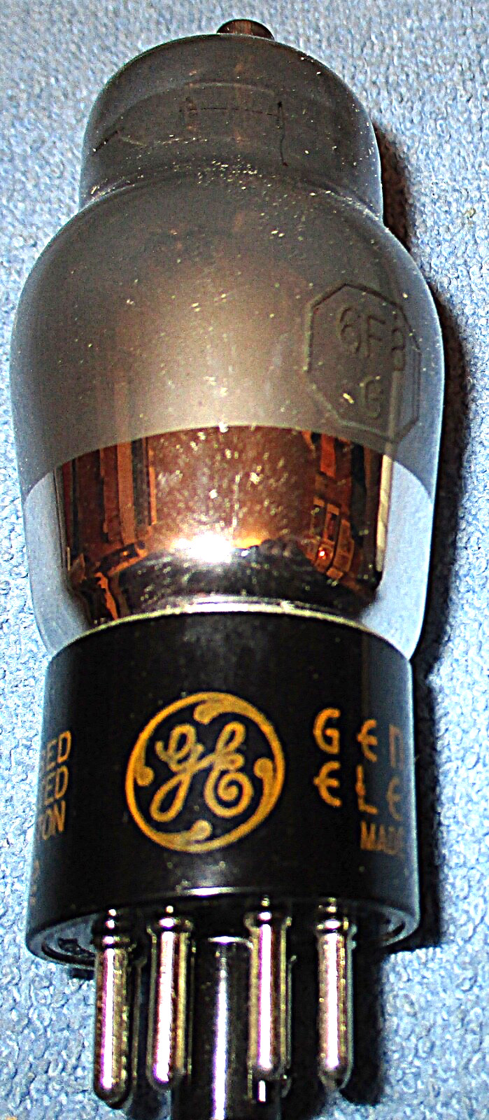 1 NOS GE 6F8-G Vacuum Tube – 1943 Vintage Black Plate Audio Twin Triode