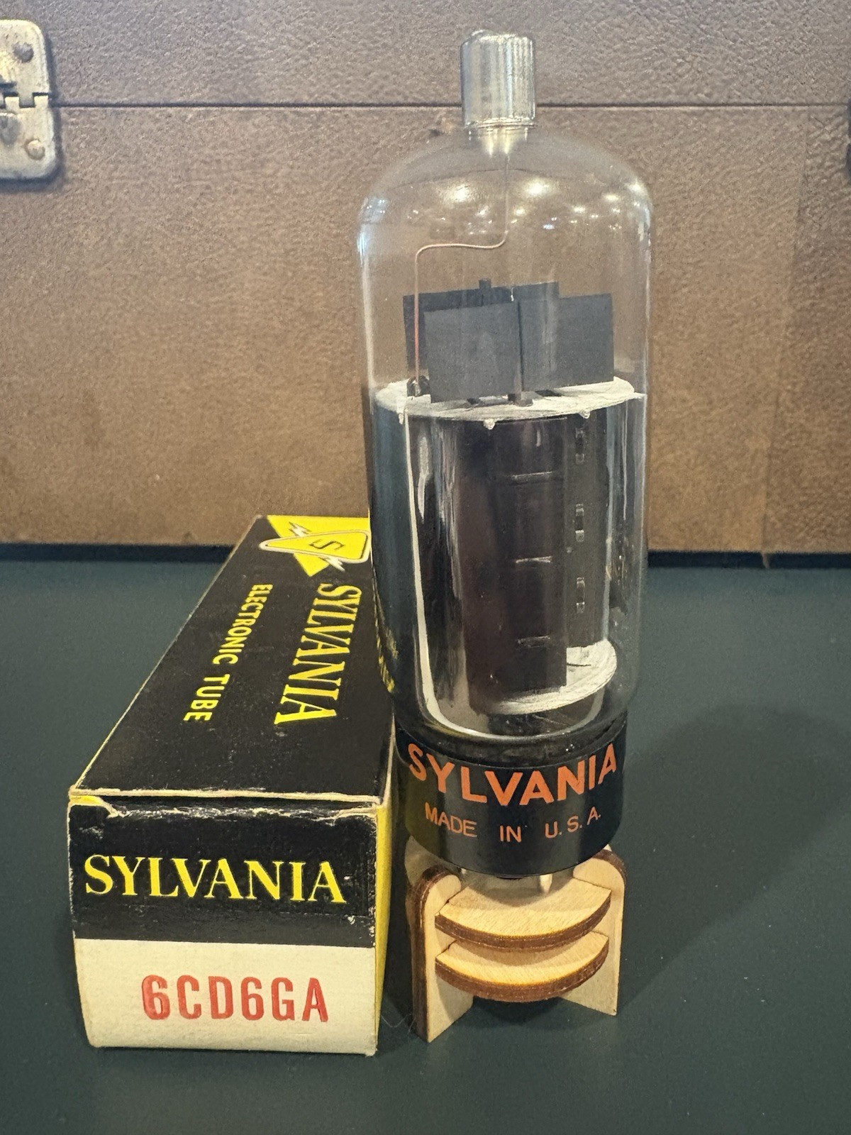 Sylvania 6CD6GA Black Plate Radio TV Audio Tube Hickok Tested NOS NIB £