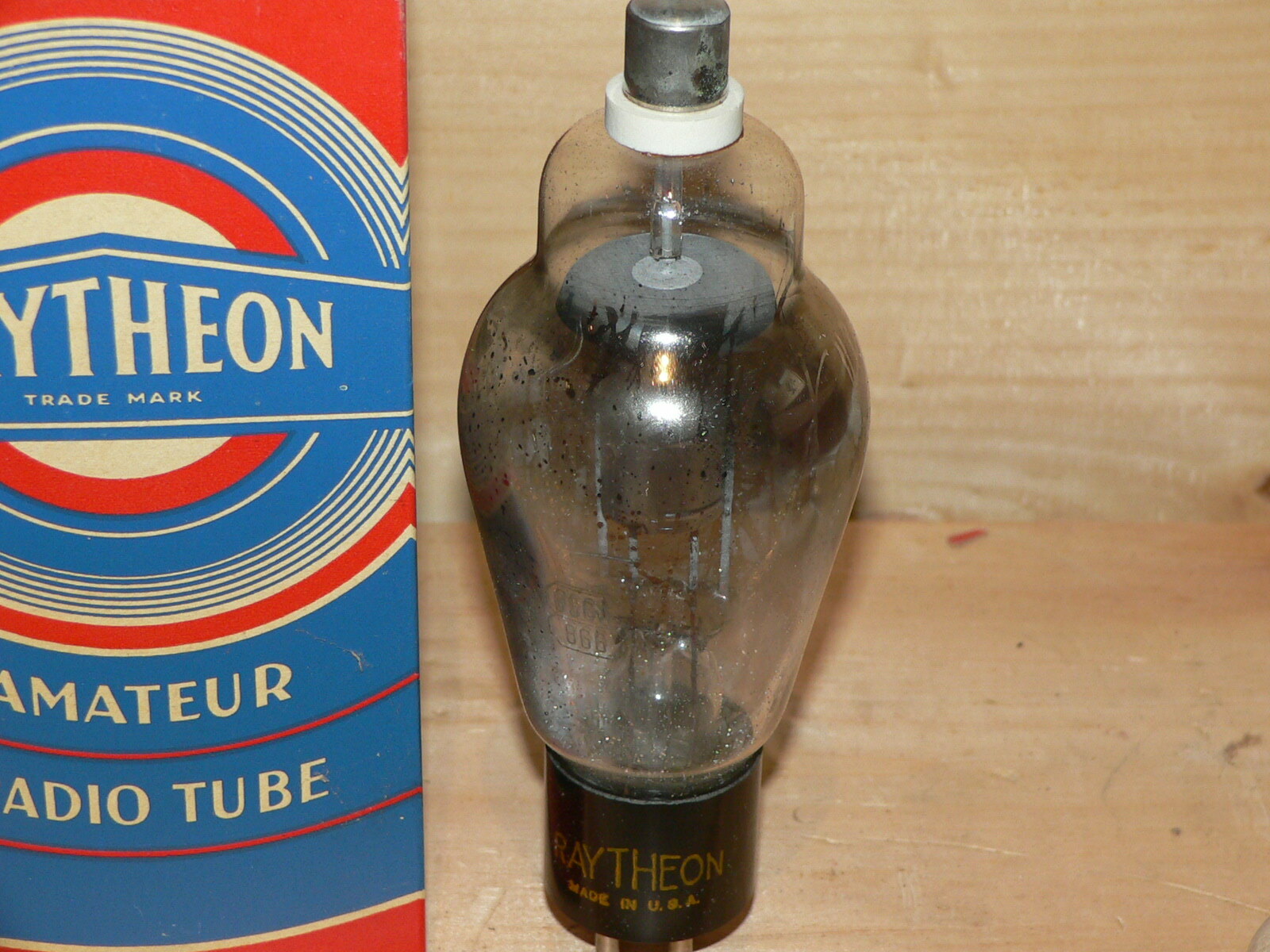 1 NIB Raytheon 866A Tube (USA) 1930s