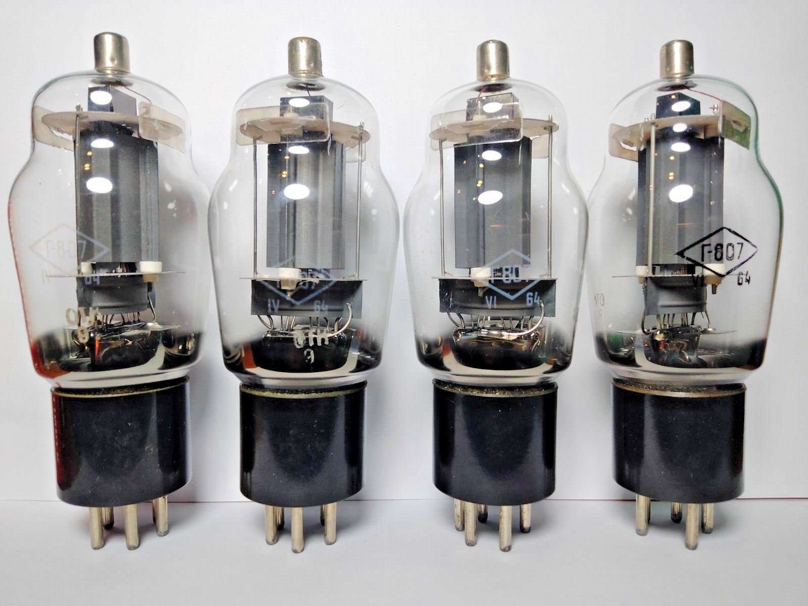 4 pcs NEW G-807 / Г-807 Foton Same Date 04.1964 MATCHED QUAD