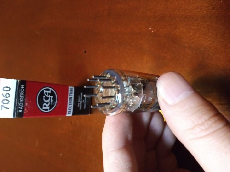 RCA 7060 Audio Electronic Vintage Radio TV Valve HAM Vacuum NOS Tubes
