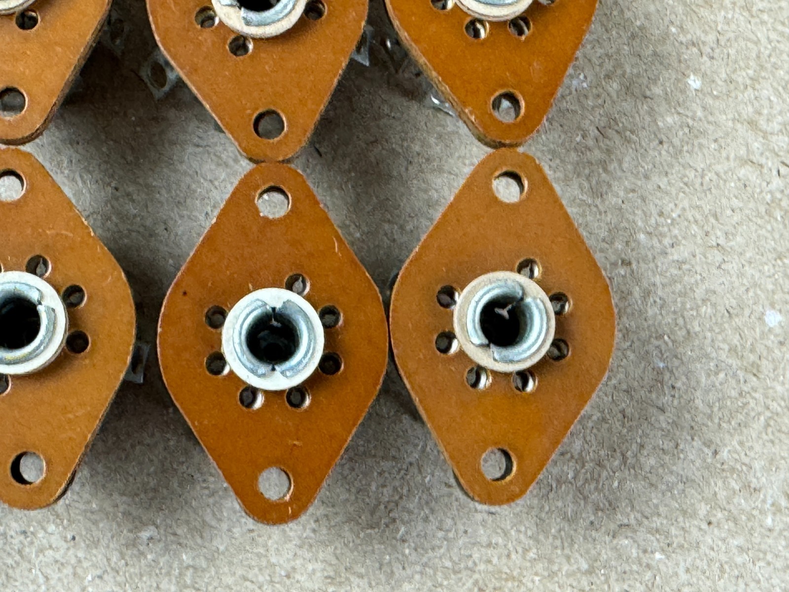 10 NOS Vintage Phenolic Wafer 7-pin Vacuum Tube Sockets for 6AU6 (Qty Avail)