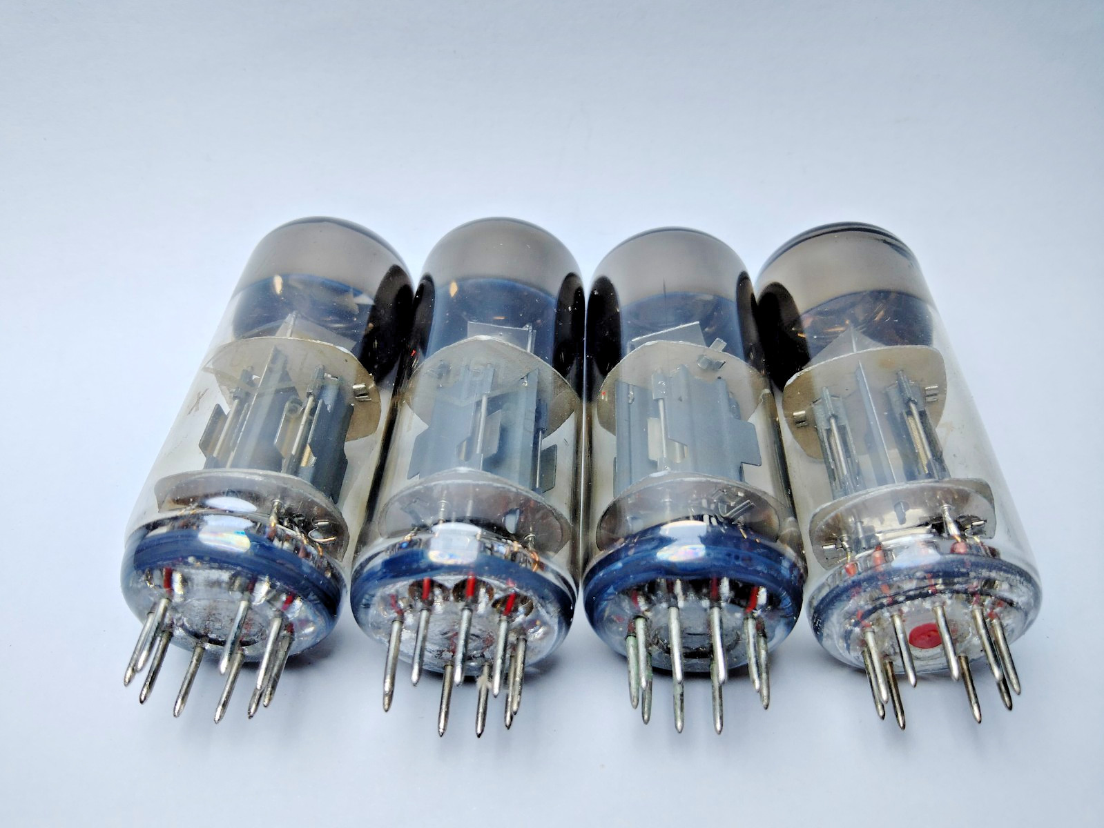 4 pcs 6N6P/ ECC99/E182CC Square Getter Foton tubes
