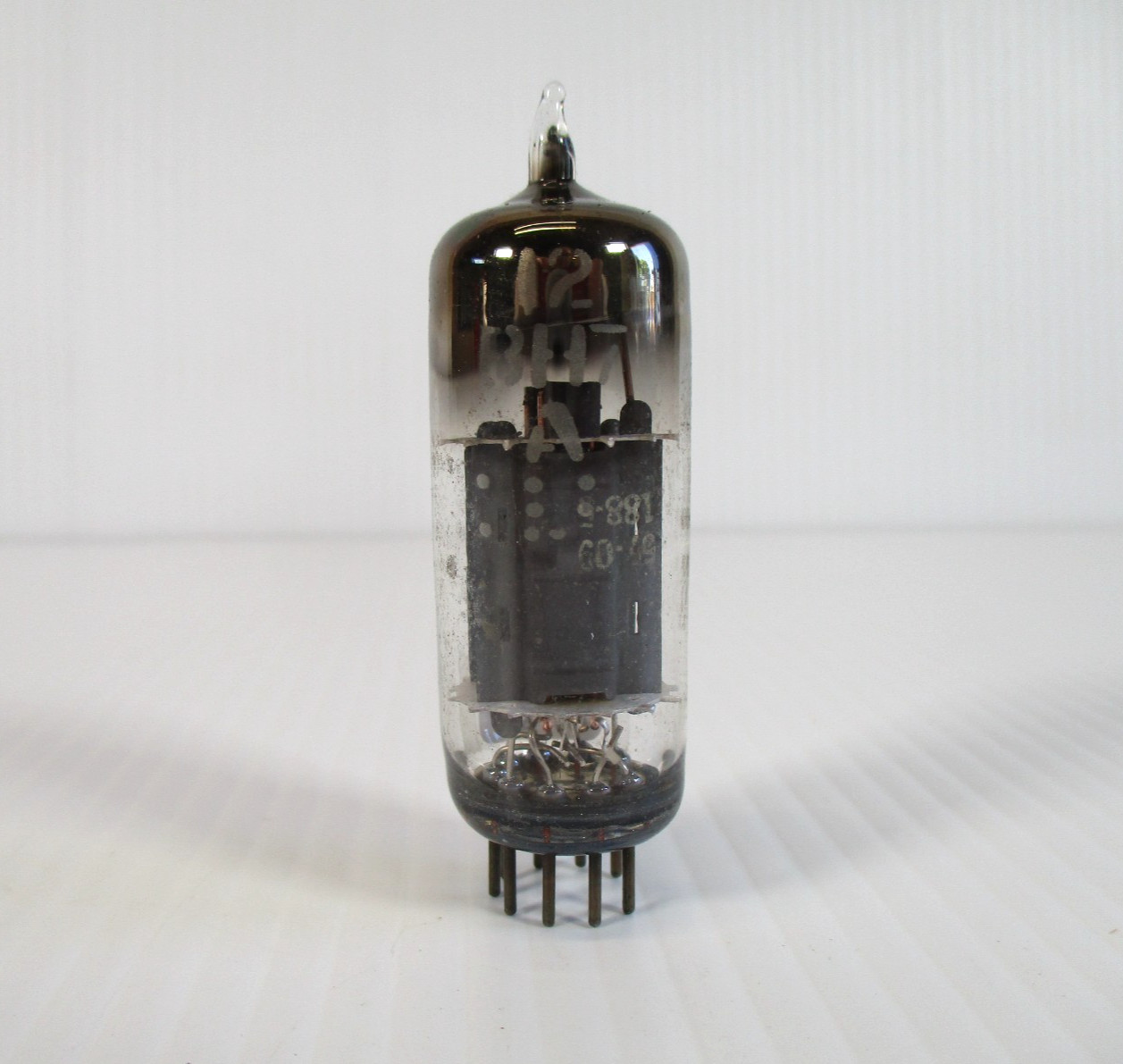 GE 12BH7A Vacuum Tube Gray Plate Horseshoe Getter TV-7 Tested Strong