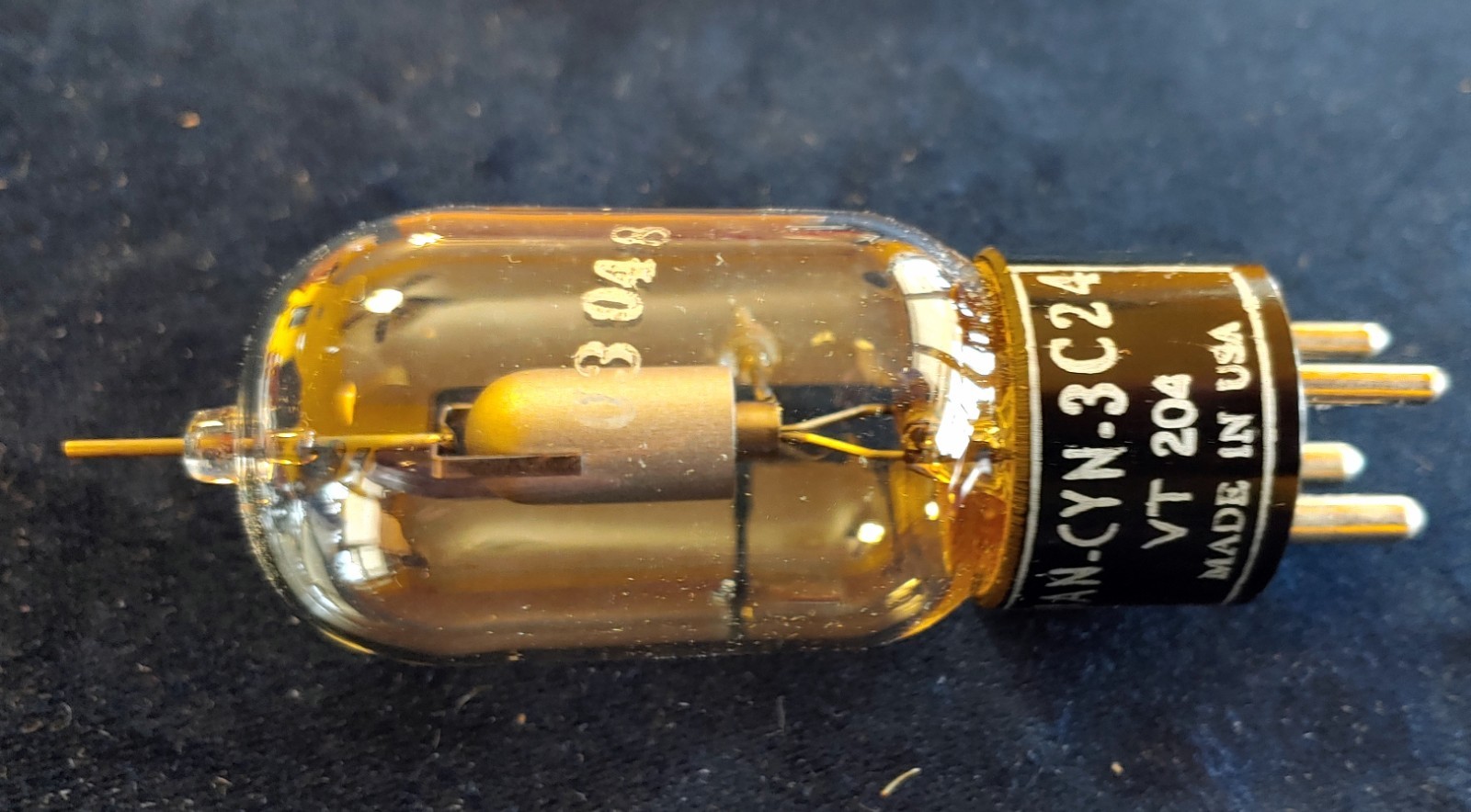 Vintage U.S. ARMY U.S. NAVY JAN-CYN-3C24 VT-204 Vacuum Tube. Untested in Box.