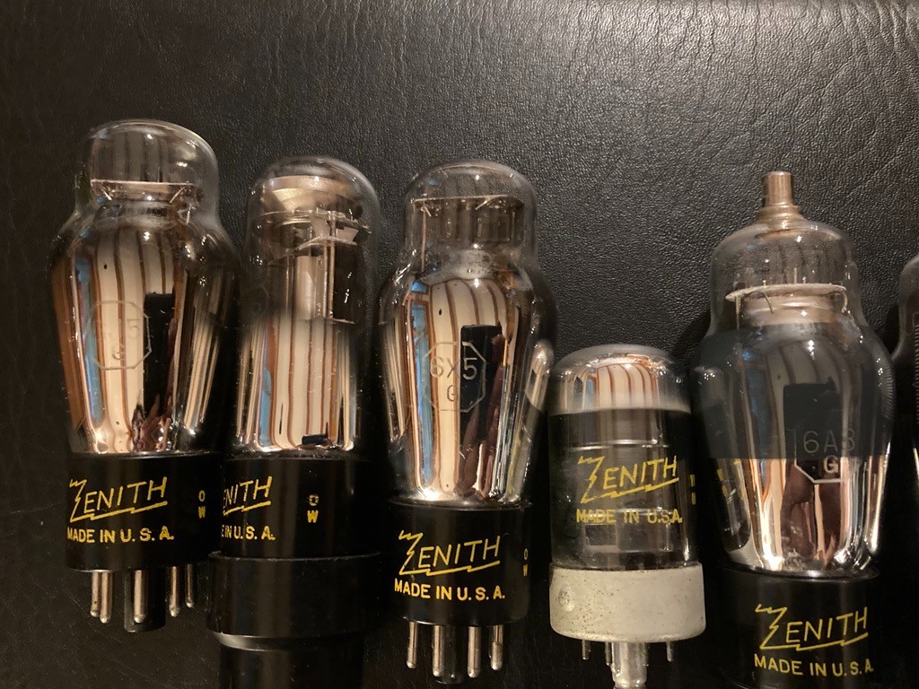 Lot of 8 6f6g Coke bottle 1940’s Radio Vacuum tubes Zenith USA WW2 Era Glass