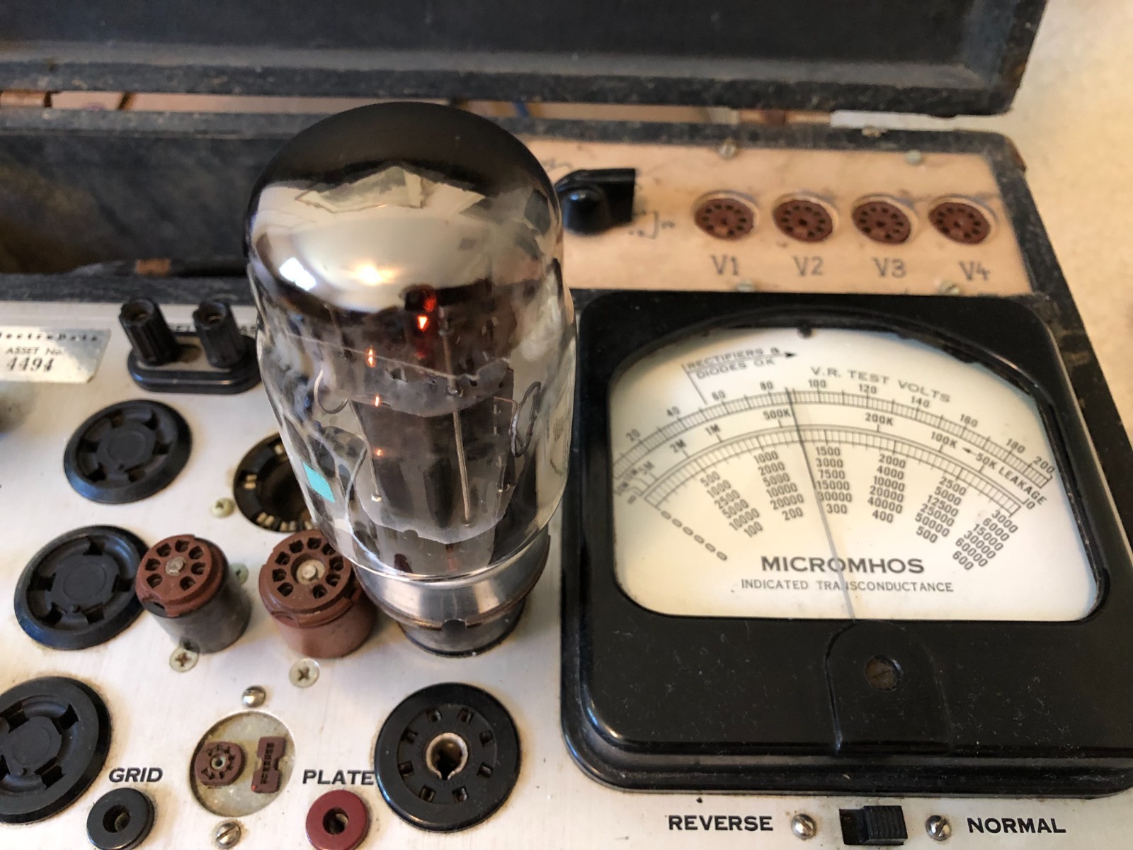 2 X Mullard Genalex KT 88 Vacuum Tube ( TEST )