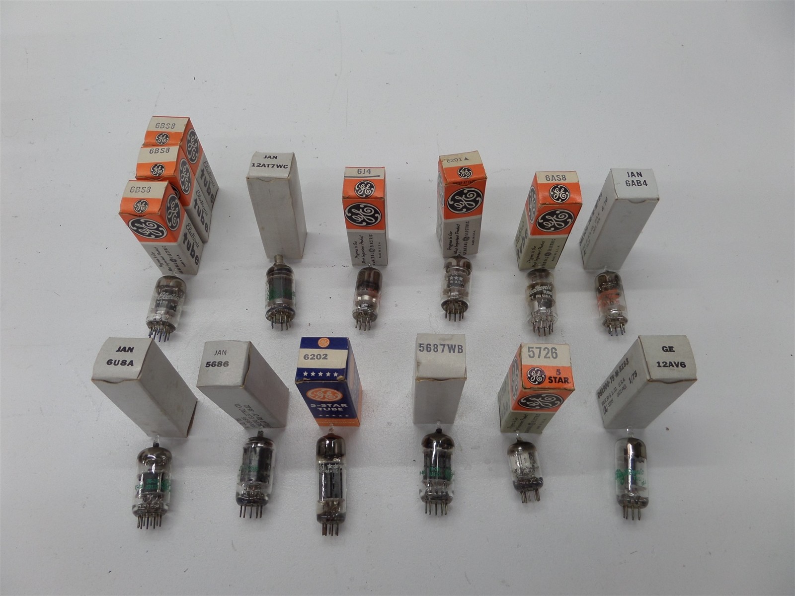 Mixed Lot Of 85 General Electric 12AU6 5Y3GT 6X5GT Electron Tubes