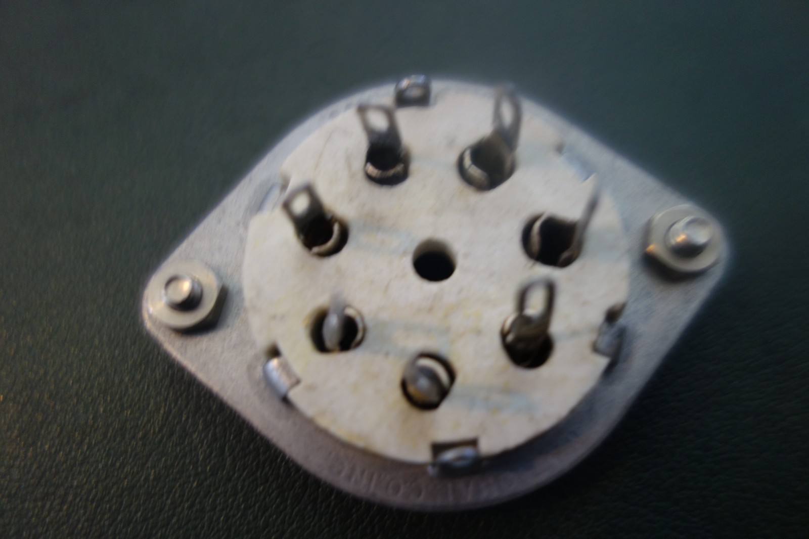 1 Ea Vintage National USA Large 7 Pin Ceramic Vacuum Tube Sockets NOS