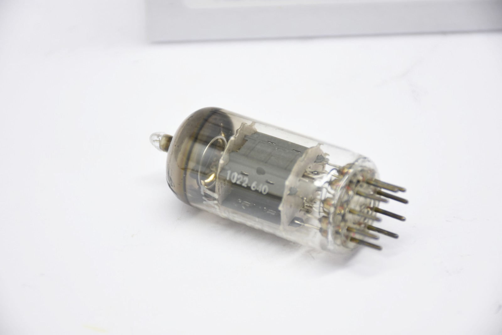 Mullard ecc83 12AX7 Blackburn White box – TESTED Strong on 600A LOT OF 16
