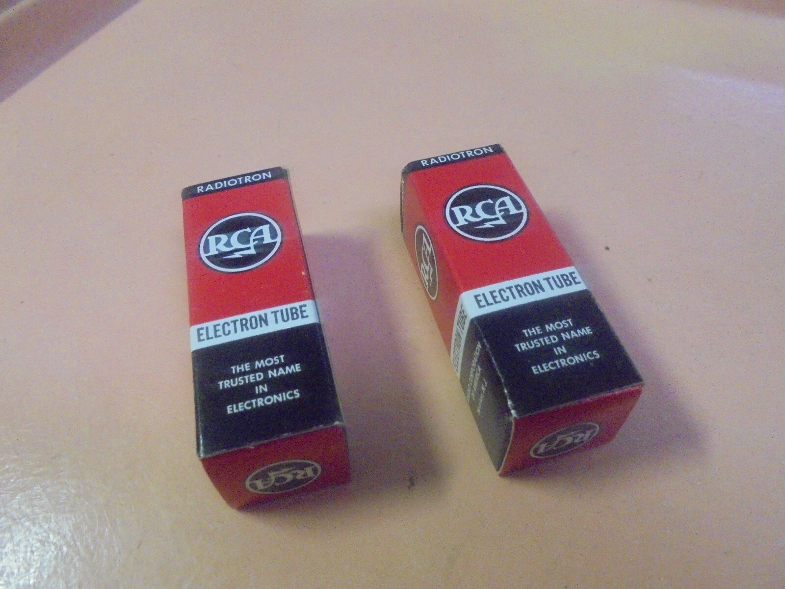 Vintage New Old Stock NOS Lot of two RCA 6AK6 tubes