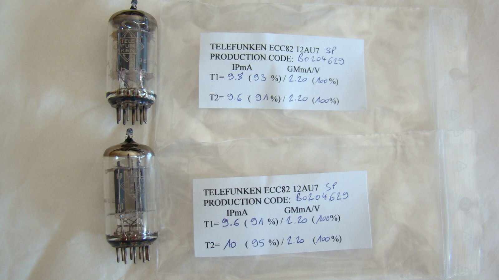 TELEFUNKEN ECC82 12AU7 PAIR TESTED ON AMPLITREX AT1000 TUBETESTER