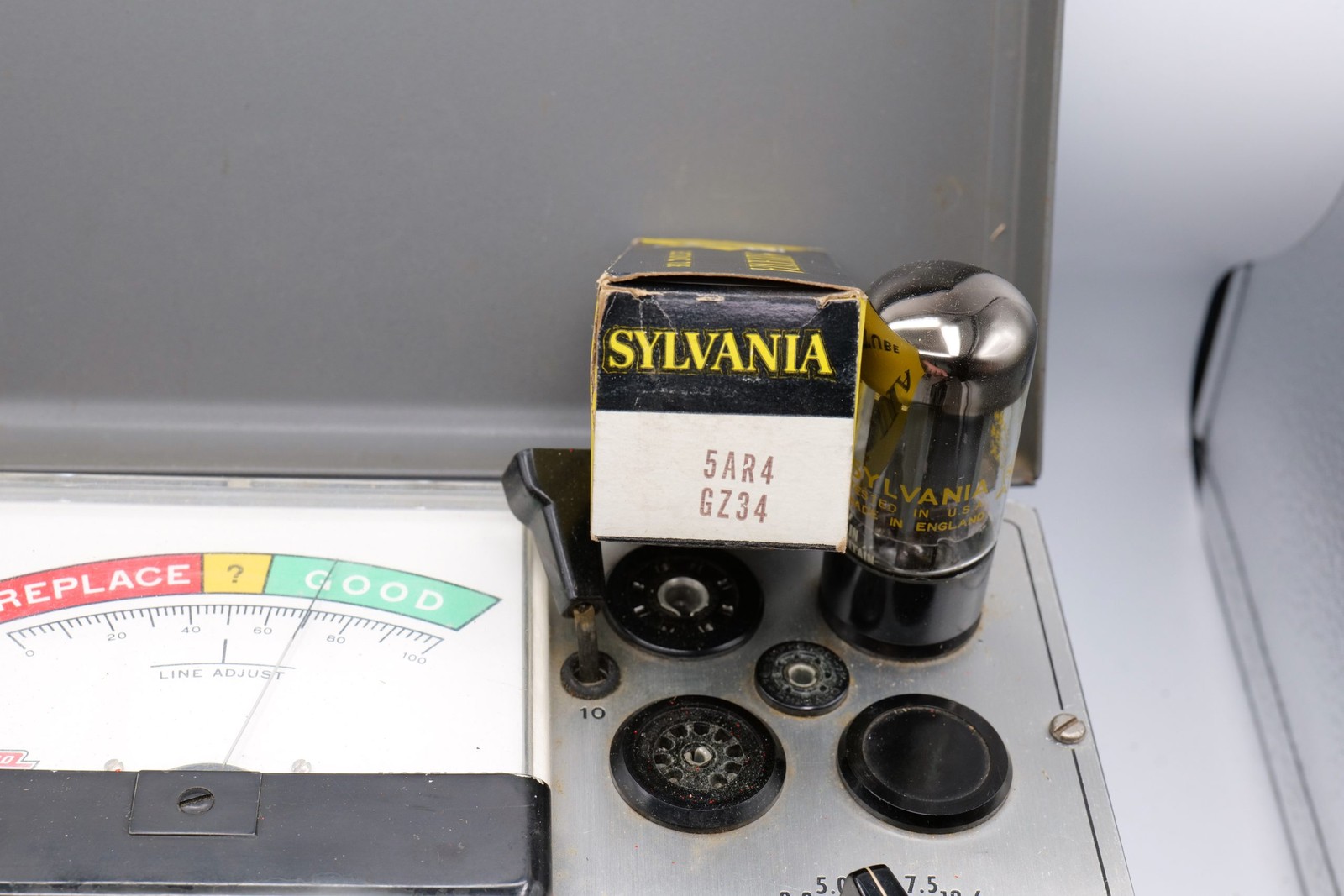 Sylvania 5AR4 GZ34 Rectifier Tube Made in England Tested Good