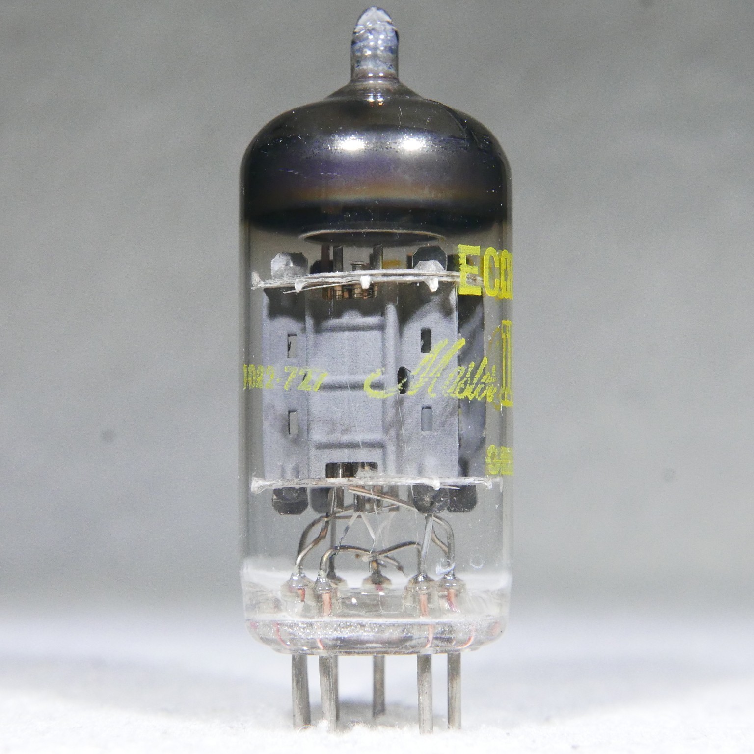 Rare Mullard 10M Master Series 12AU7/ECC82 Short Plate O-Getter UK 1966 Strong