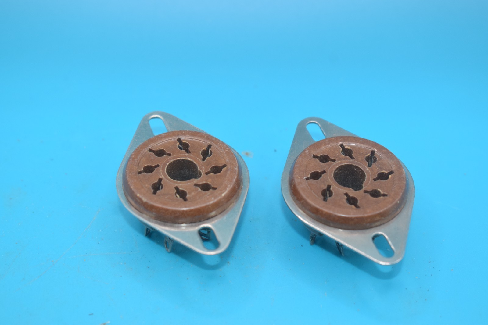 2x Antique Sockets – Octal 8-Pin Panel Mount – Tube Amp Socket