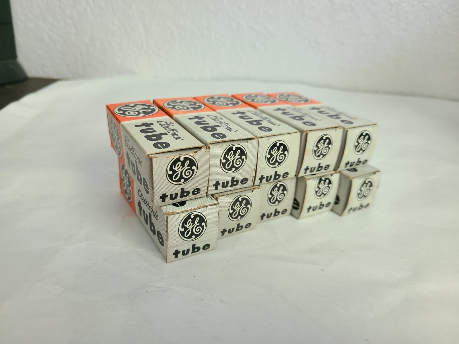 Lot 10 GE Electronic Tubes w Boxes 6DE7, 6DT5, 6AS5, 6FH5 ETC