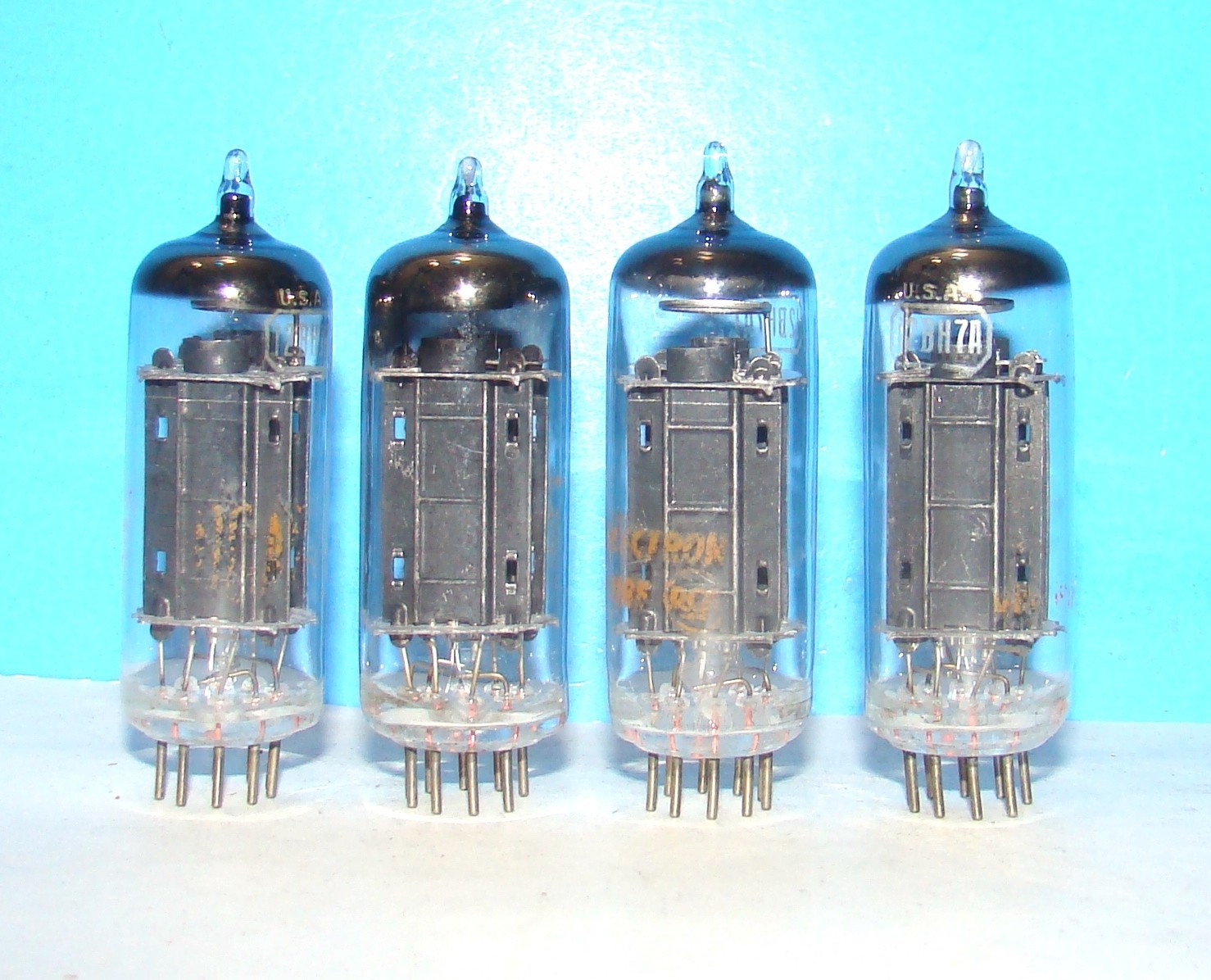 12BH7A RCA black tall radio audio amplifier vacuum tubes 4 valves tested 12BH7