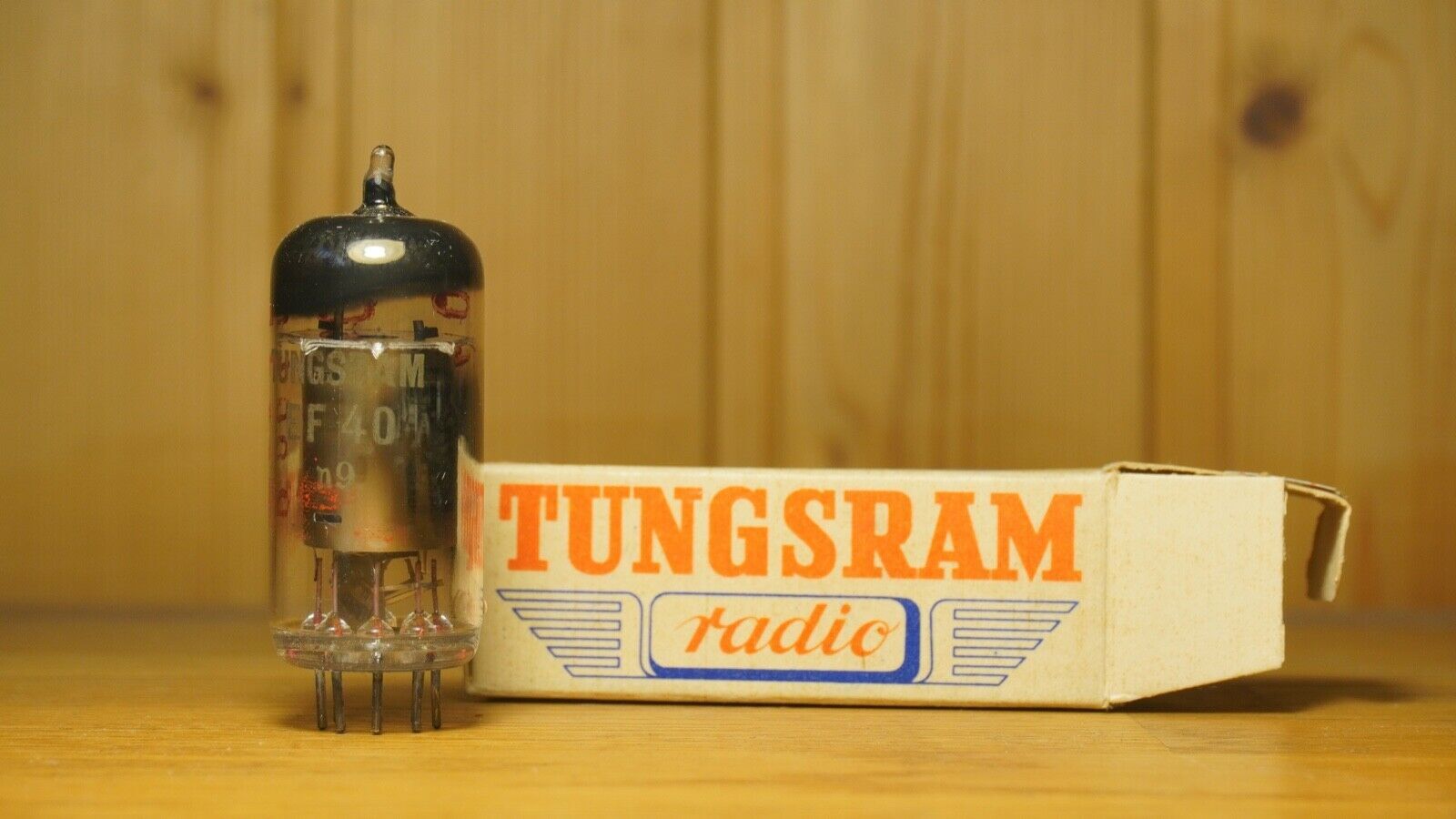 EF 40 Tungsram Tube Red Print Same Code Grey Print Early 50’s Tested Nos Nib