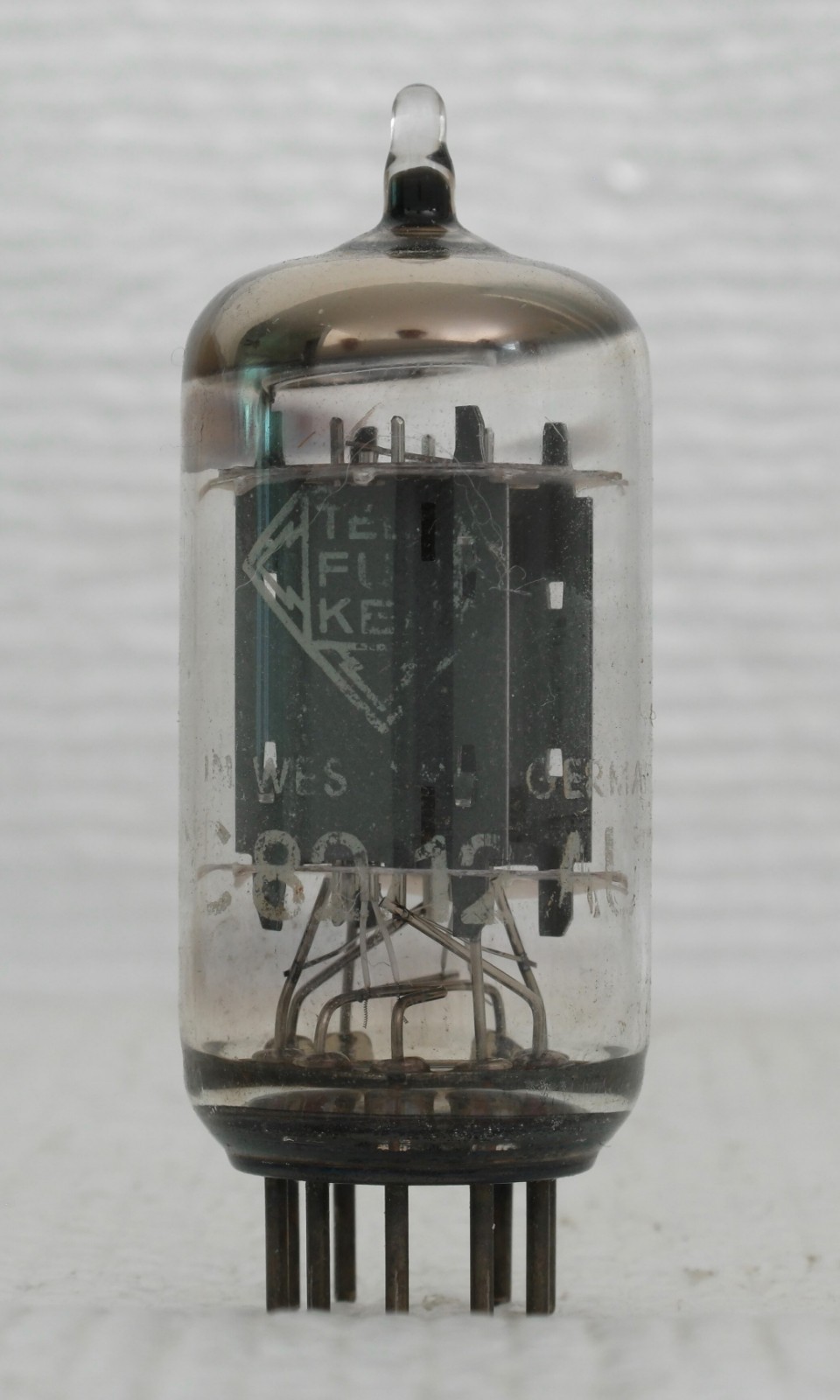 Telefunken 12AU7/ECC82 Tube : Long Smooth Plate
