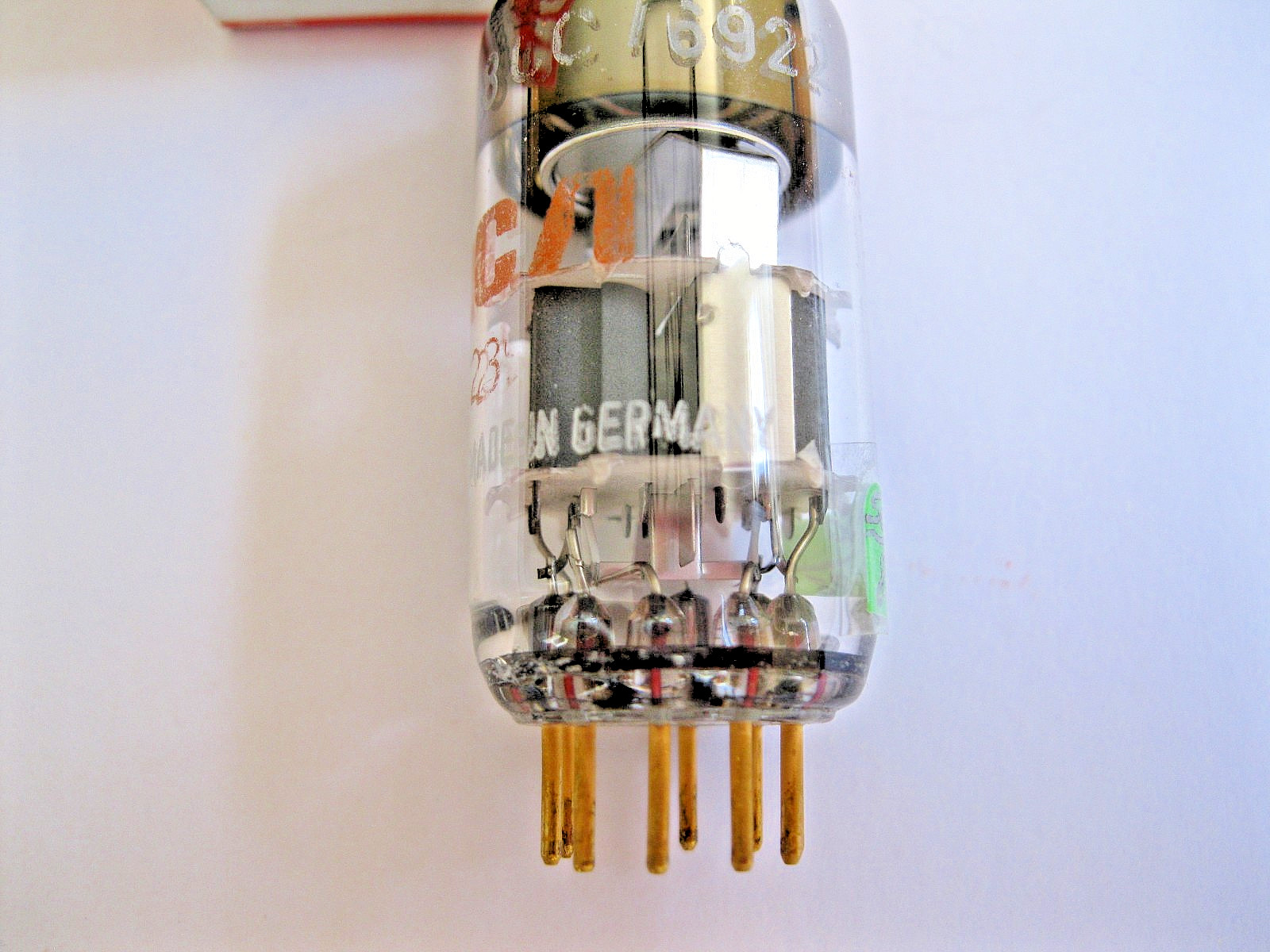 RCA 6922/E88CC AUDIO VACUUM TUBE GOLD PIN GRAY PLATE GERMANY TV-7 TESTED.