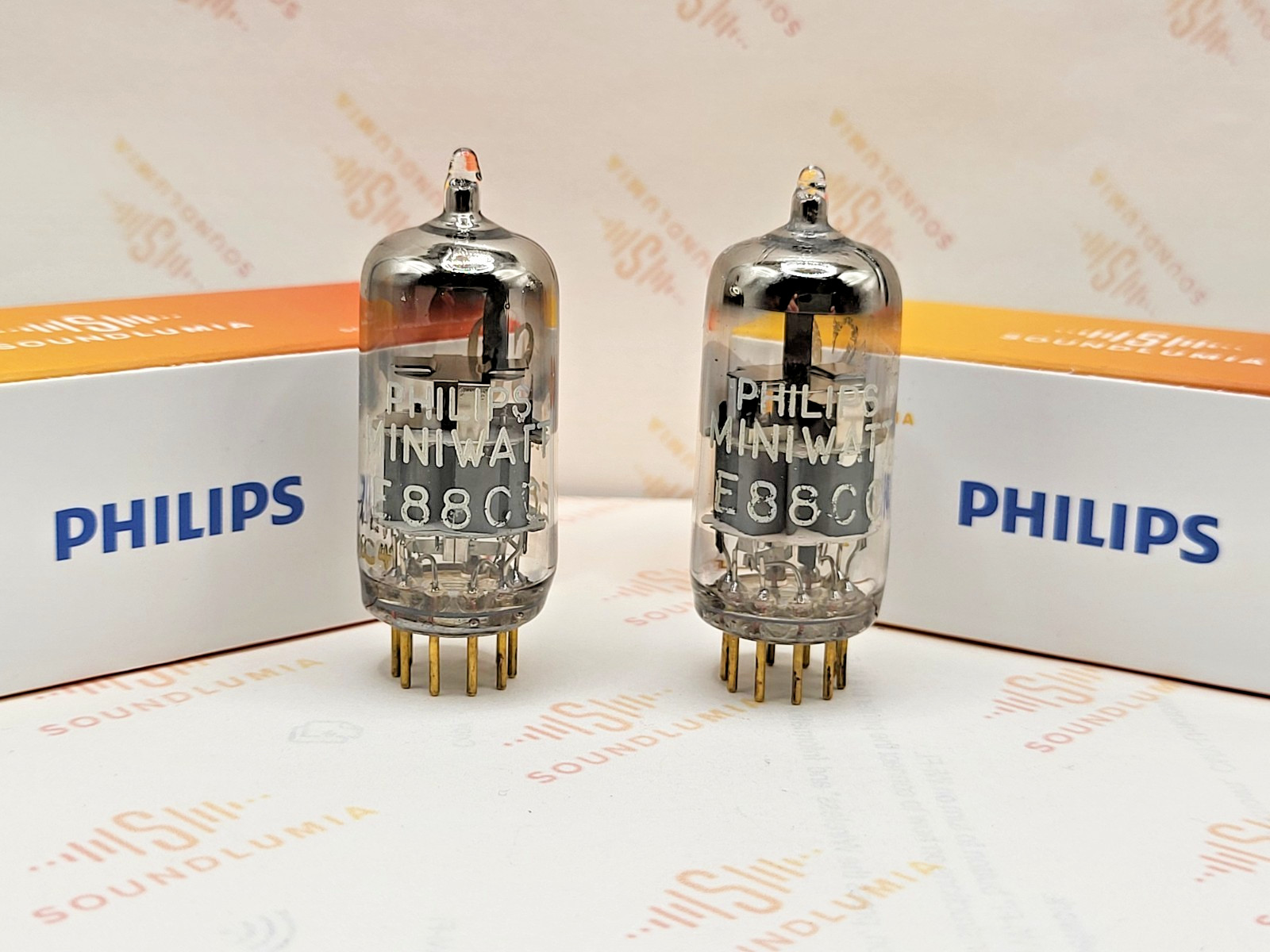 2x Philips E88CC 6922 SQ O-getter Same Code – Heerlen 1968 – Strong