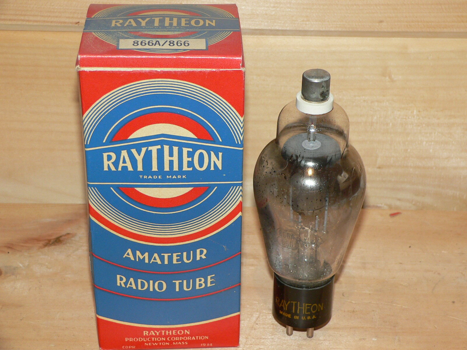 1 NIB Raytheon 866A Tube (USA) 1930s