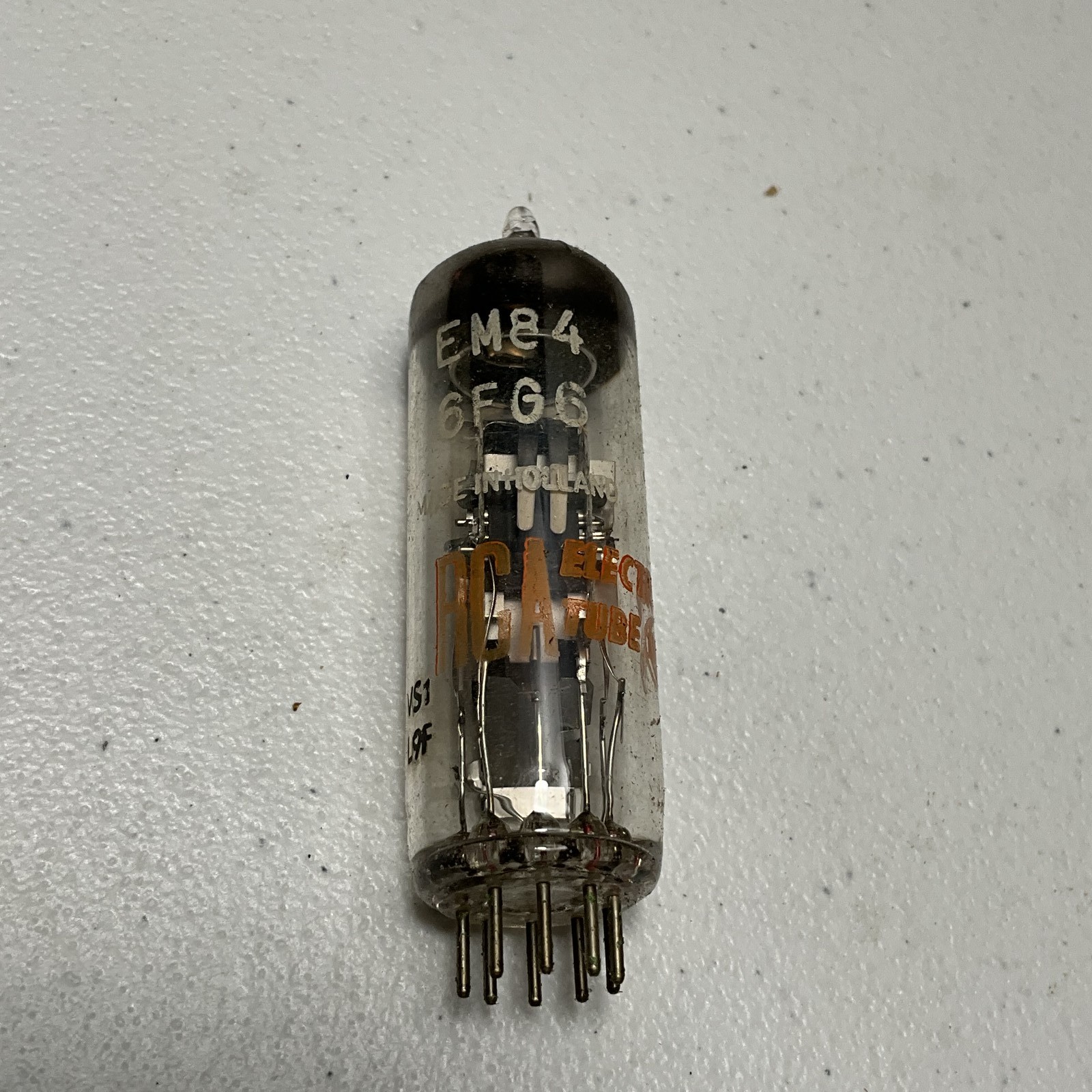 Vintage RCA Radiotron EM84 6FG6 Magic Eye Electron Tube – Made in Holland