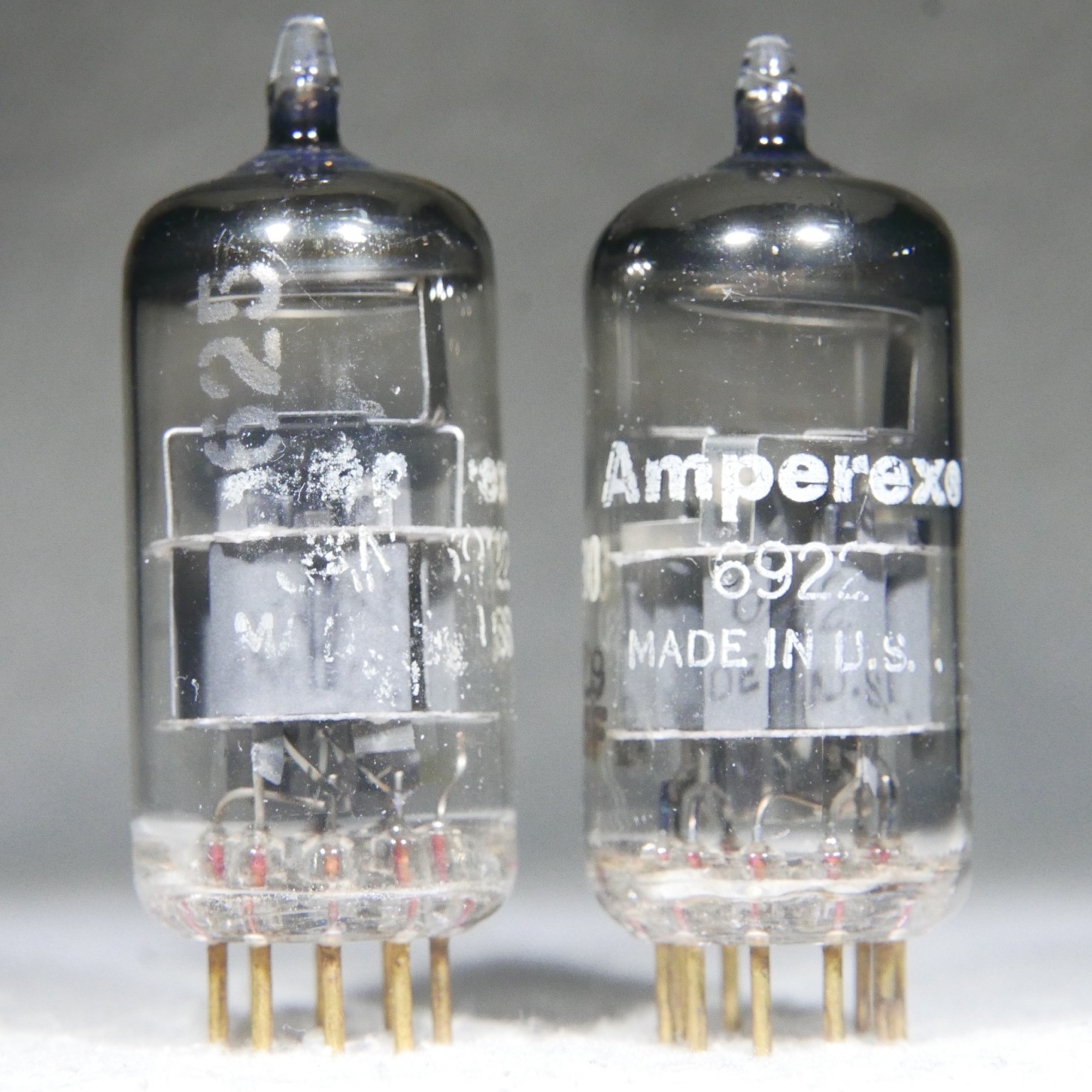Matched Pair Amperex E88CC/6922 O-Getter Gold Pin 1966/1965 USA Microphonic