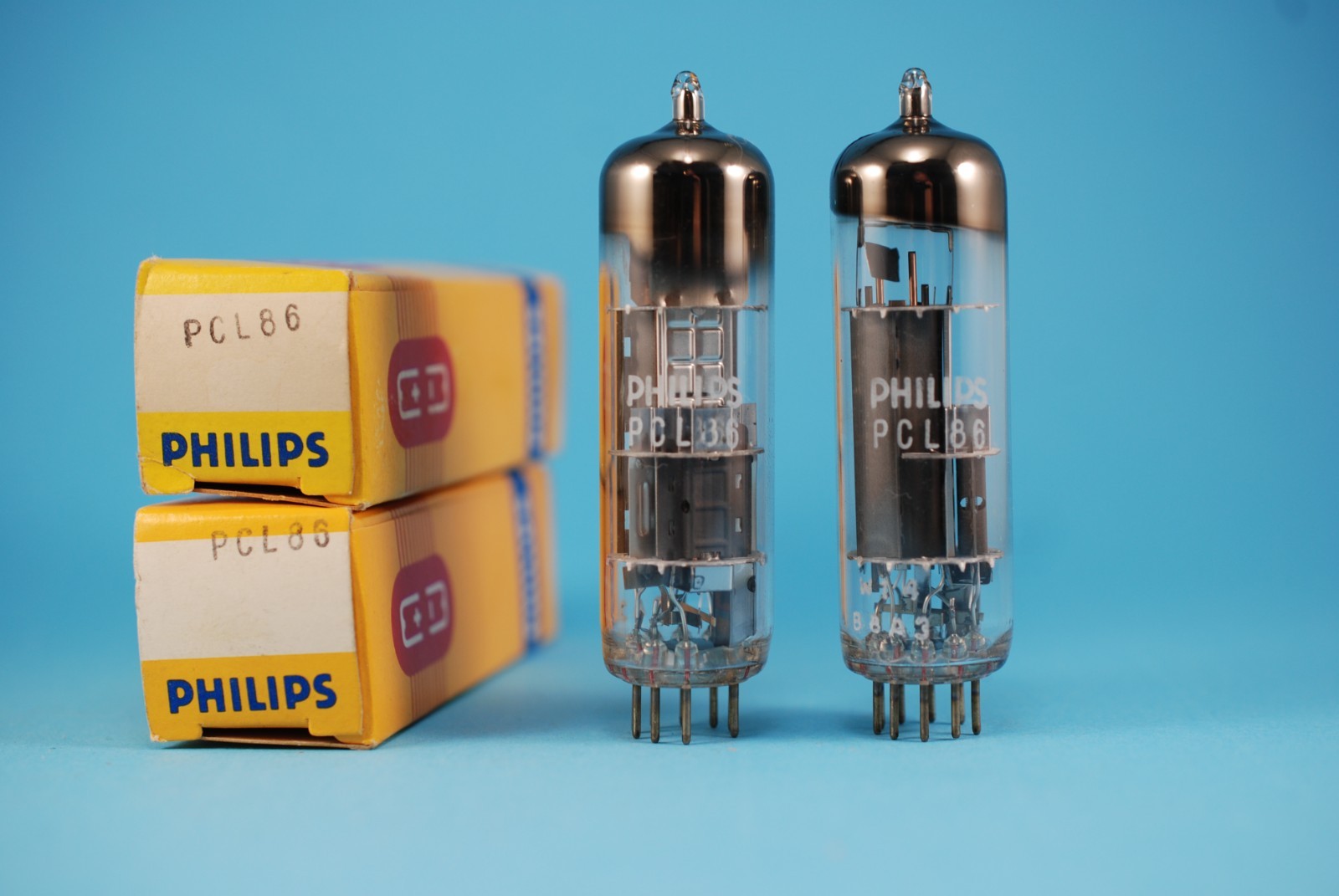 Matched Pair Philips Mullard PCL86 NOS NIB Triode Pentode Tubes 14GW8 Same Code