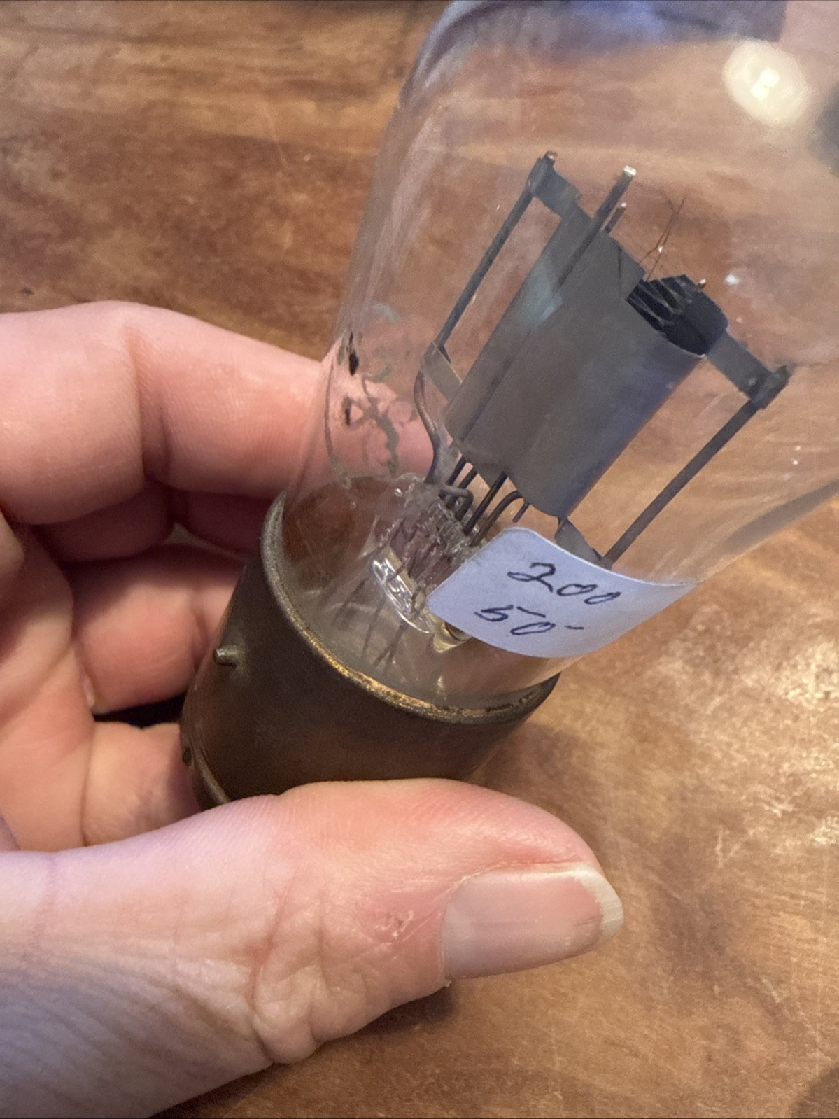 (4) RCA Radiotron UV-200,brass base, (3) tipped bulbs