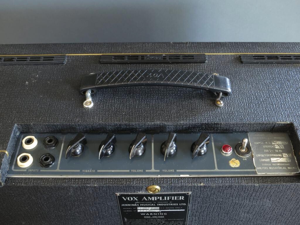 NOS 1958 PHILIPS-MINIWATT EF86 SITTARD, U.K. TUBE D-GETTTER for VOX AC-10 AMP