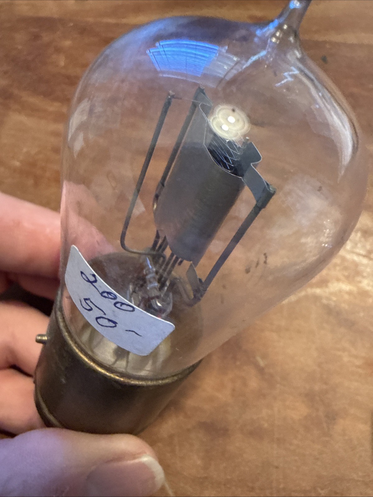(4) RCA Radiotron UV-200,brass base, (3) tipped bulbs