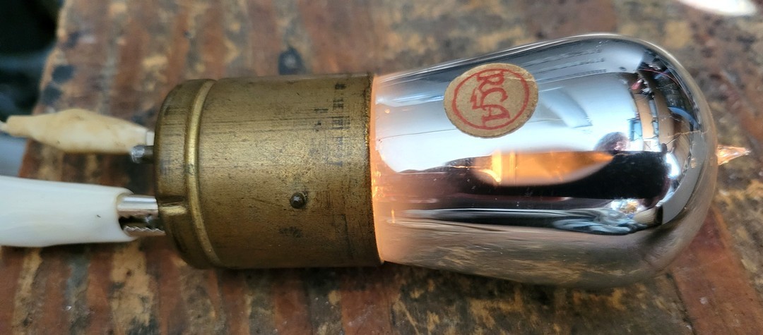 STRANGE 201A??? Brass Base w/Tip. Filament Pins are 1 and 3! See it light up!