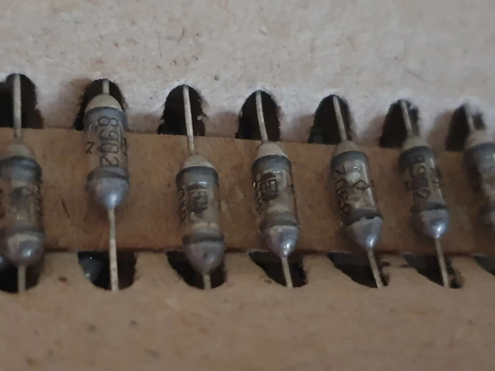 D18 20V The diode is germanium clear glass. NOS USSR Lot-100pcs