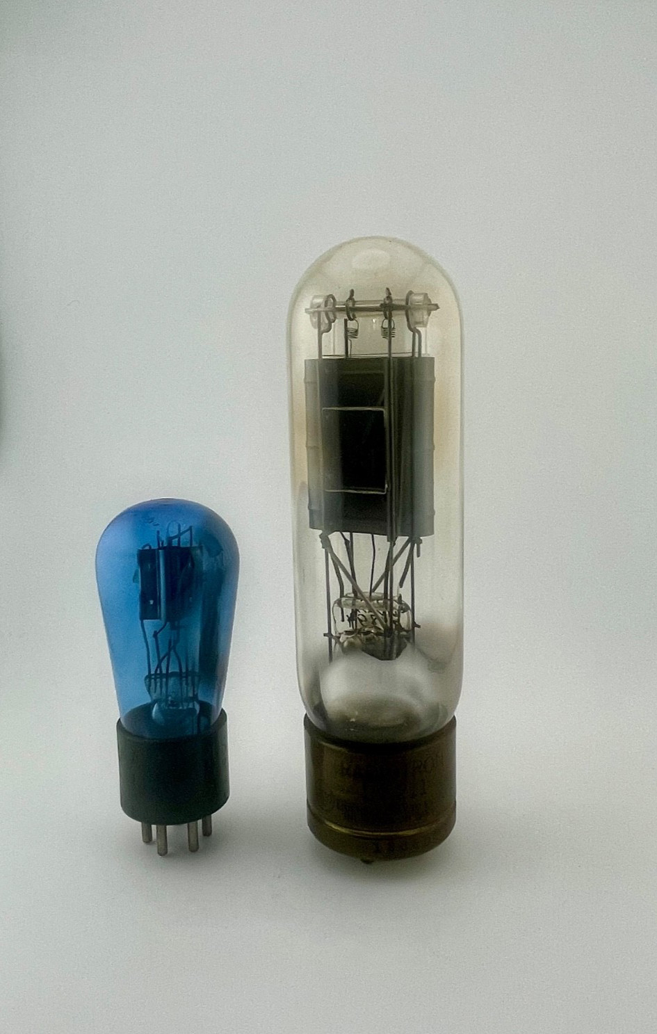 Vintage Radio Tubes Blue Arcturus Detector #127 & Radiotron UV211