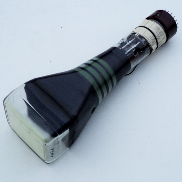 16LO2A 16ЛО2А soviet Melz Oscilloscope CRT Tube Blue