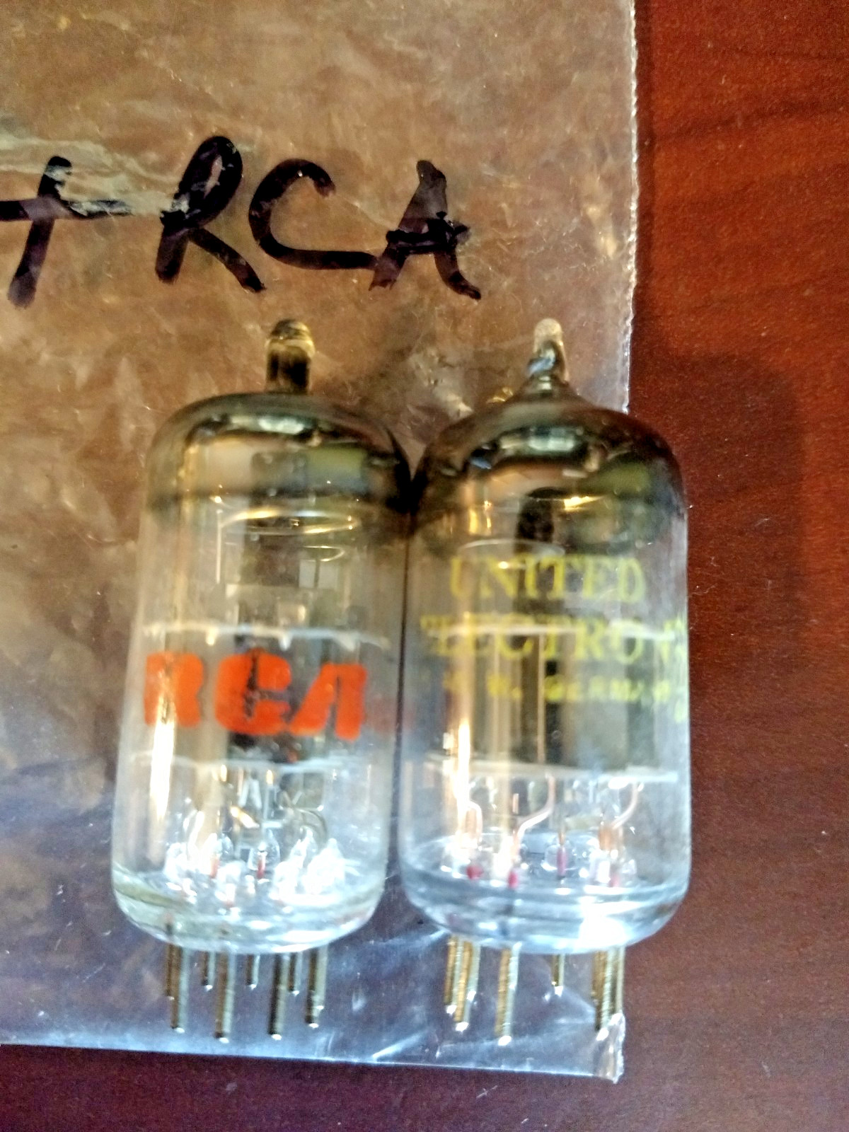 2 Strong RCA GE & UNITED Gray Plate A-Frame Dimpled Disc Getter 6DJ8 ECC88 Tubes