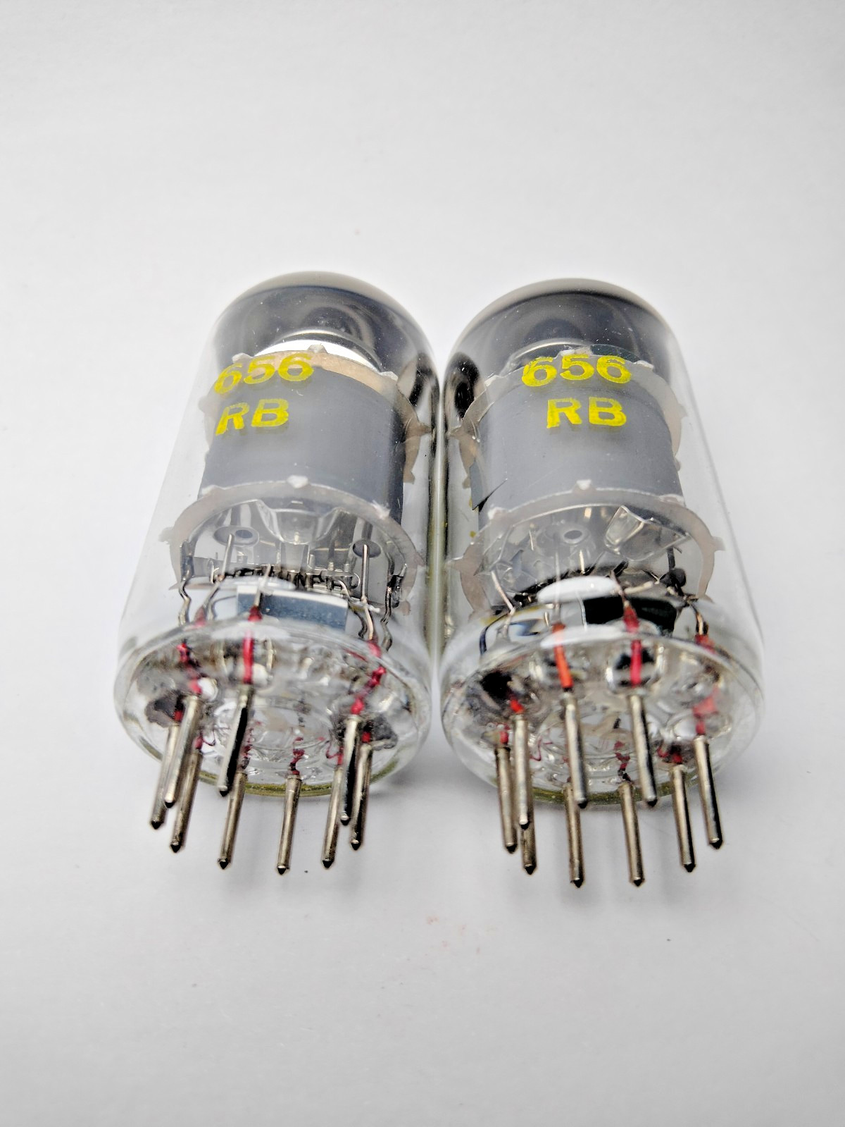 2 pcs New EF806S/6BK8/EF86 TESLA Tubes Same Code