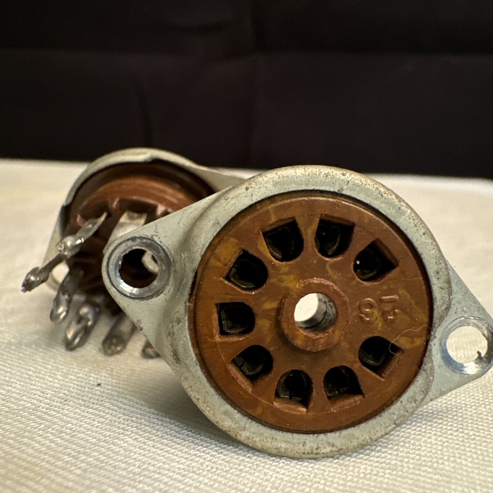 Vacuum Tube 9 Pin OEM Tube Socket Pre Owned