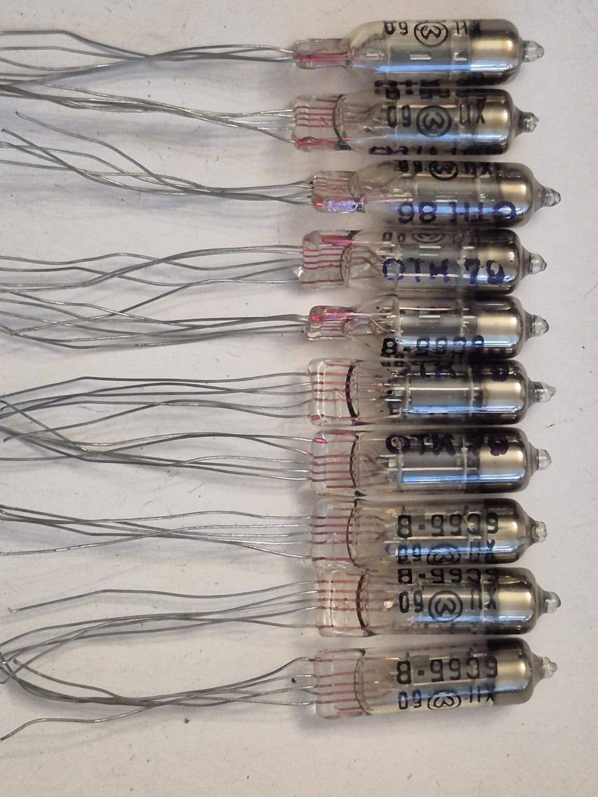 Lot of 34 6S6B-V Triode Miniature Tube MELZ SAME DATE 09/1960 NEW